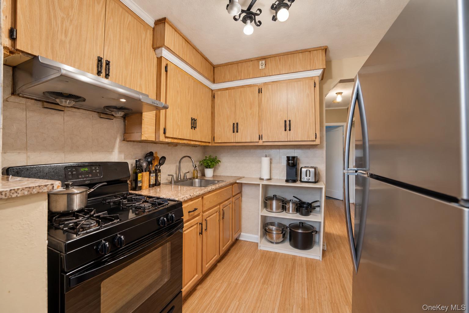 232-03 Hillside Avenue – For Sale photo 12