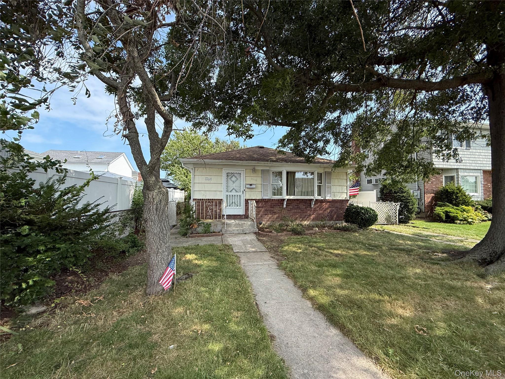 260 8th Street