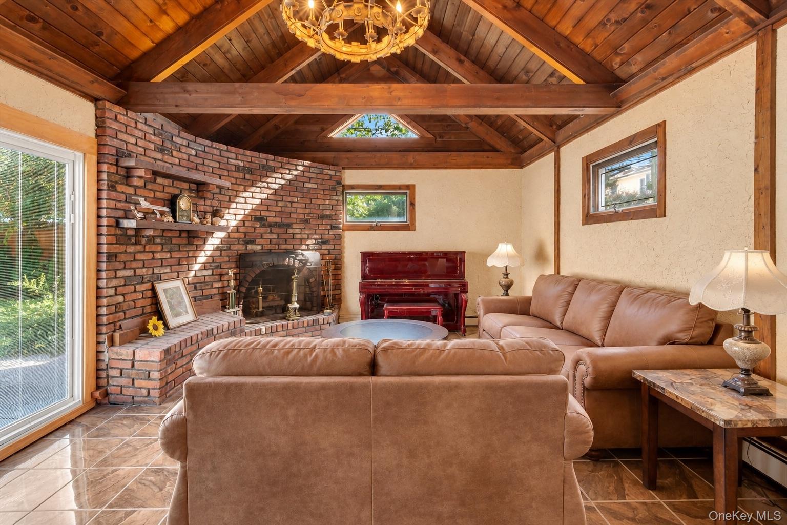 364 E State Street – For Sale photo 5