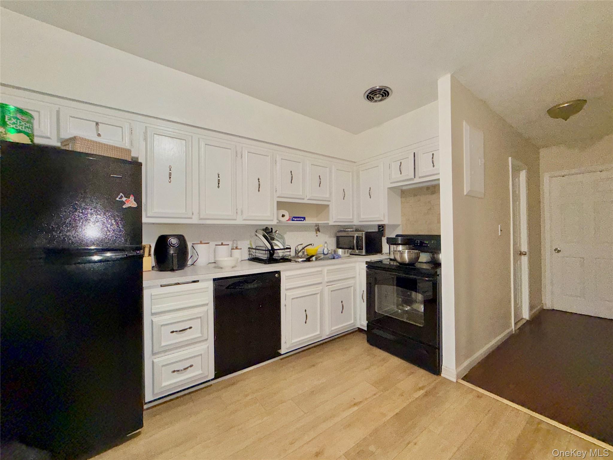 115-07 Linden Boulevard – For Sale photo 9