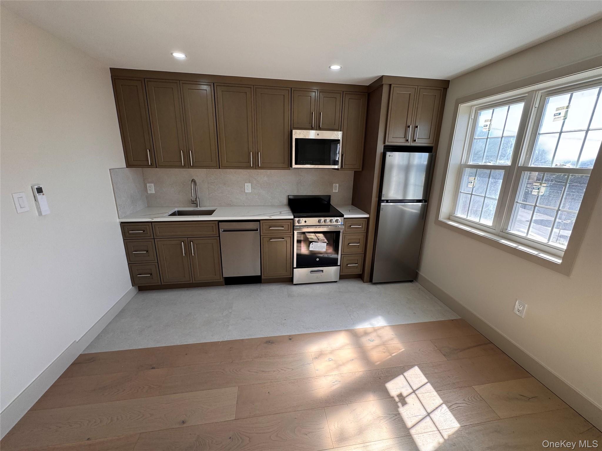 2034 Colden Ave – For Rent photo 3