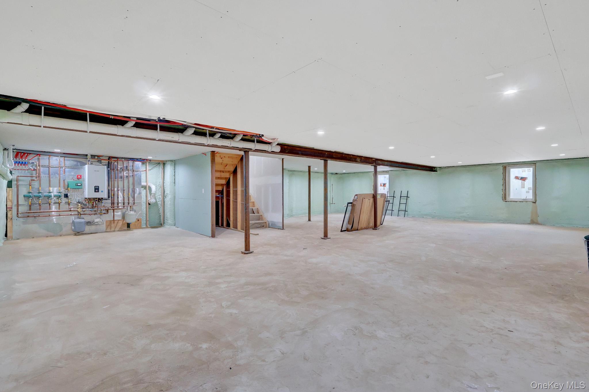 81 E End Avenue – For Sale photo 39
