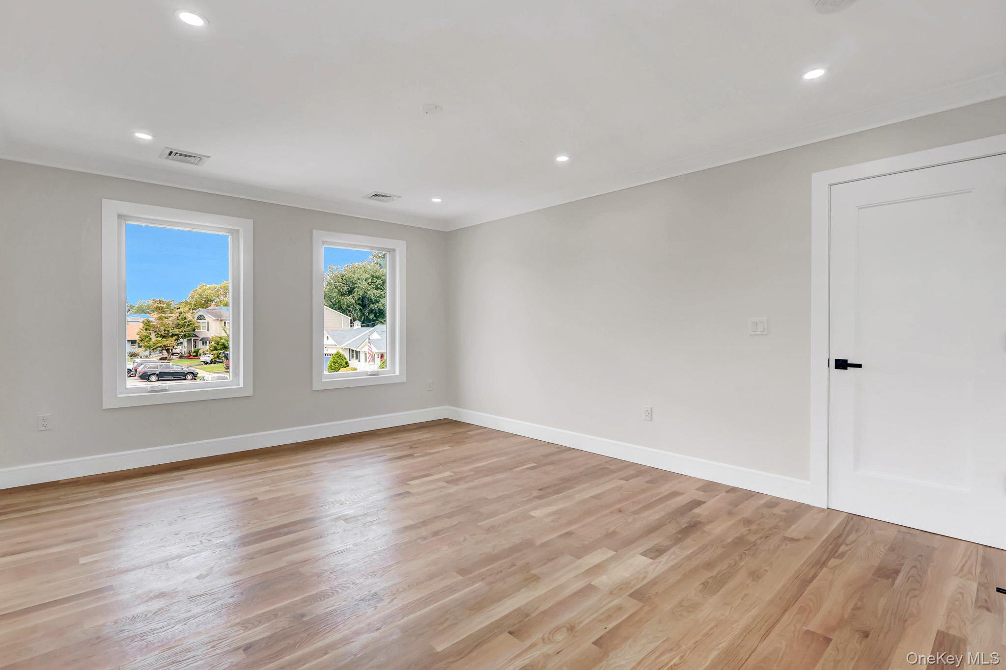 81 E End Avenue – For Sale photo 29