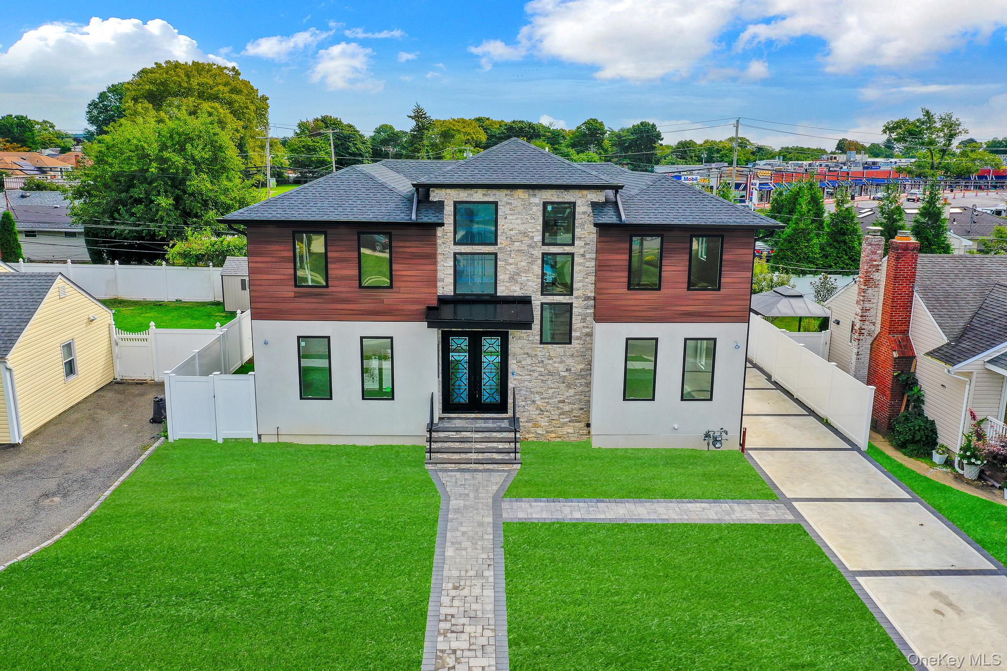 81 E End Avenue – For Sale photo 5