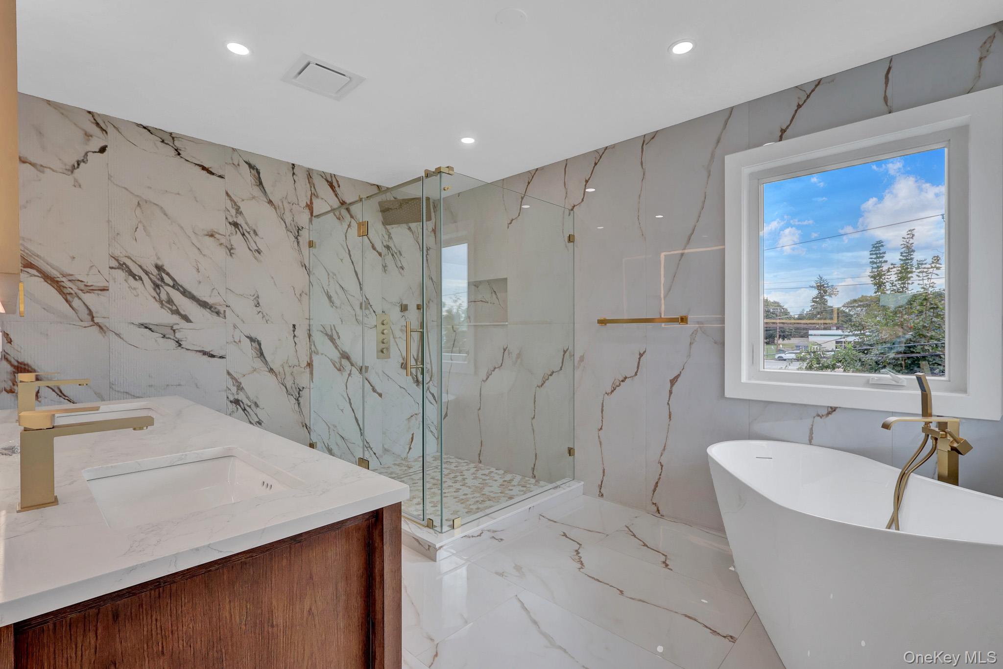 81 E End Avenue – For Sale photo 30