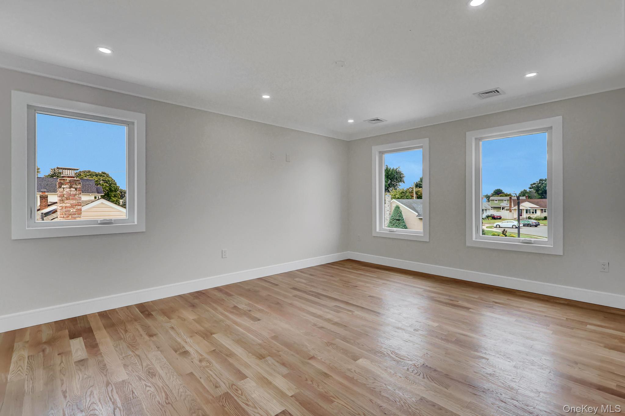 81 E End Avenue – For Sale photo 27
