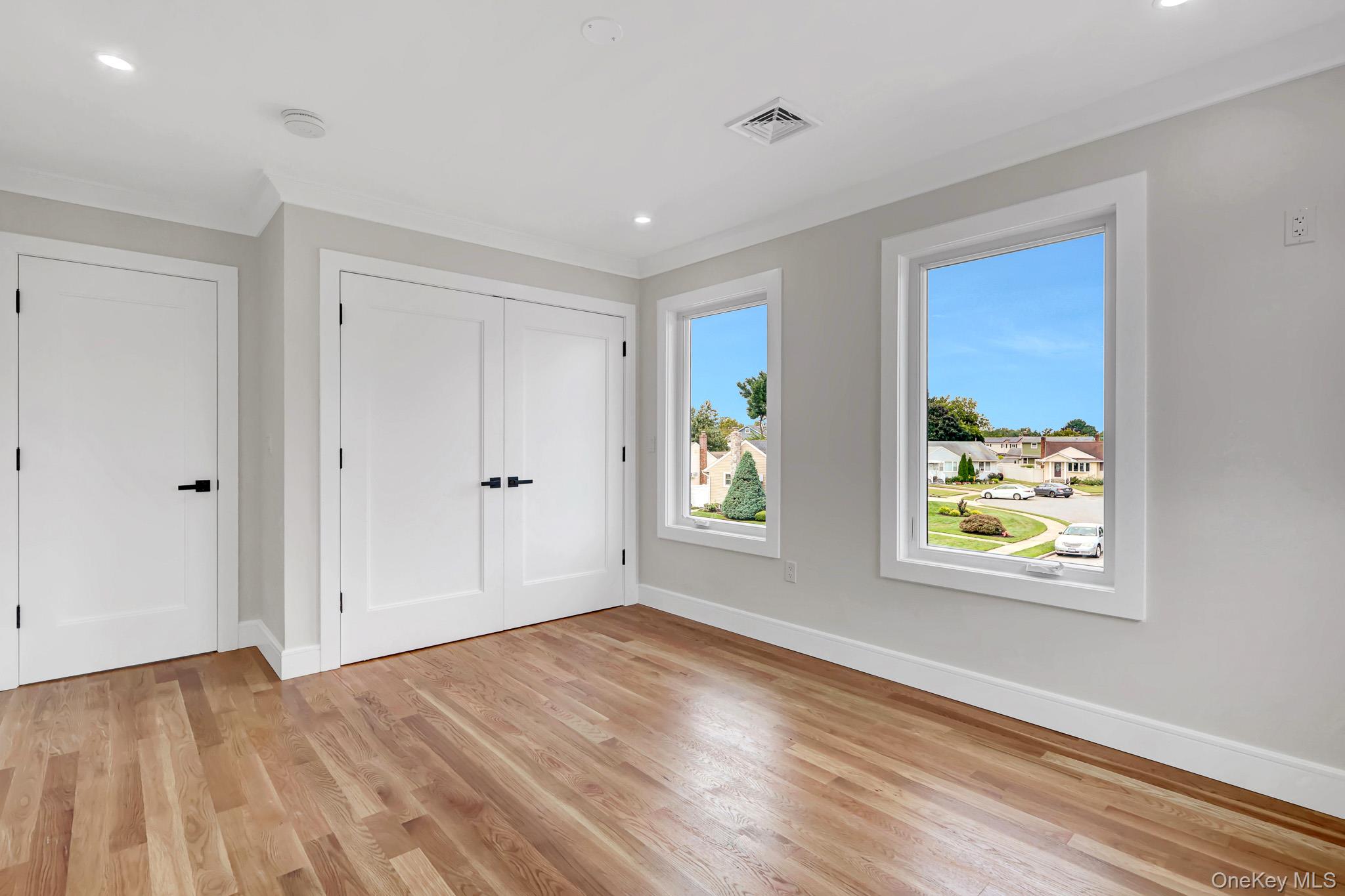 81 E End Avenue – For Sale photo 34
