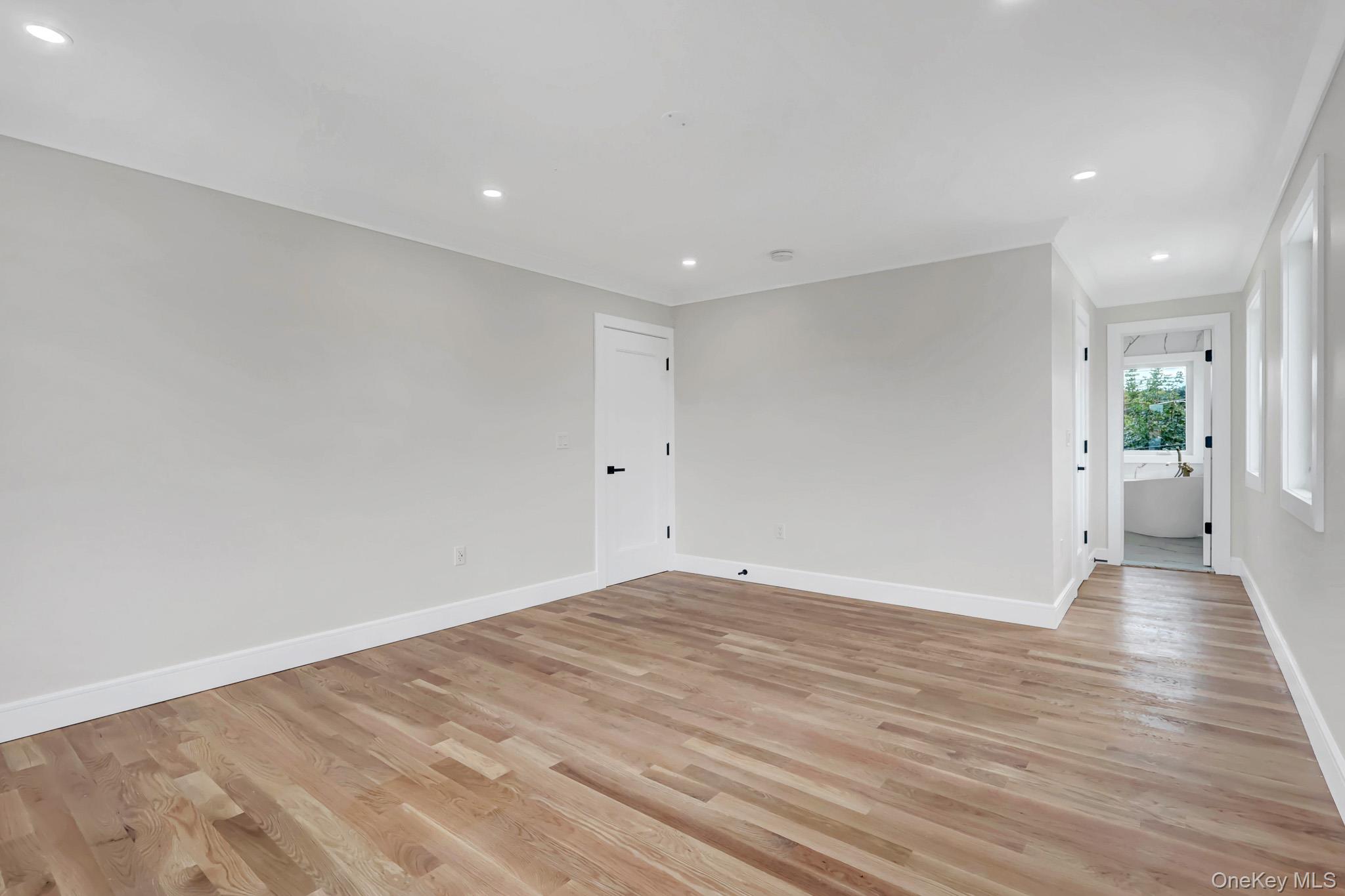 81 E End Avenue – For Sale photo 28