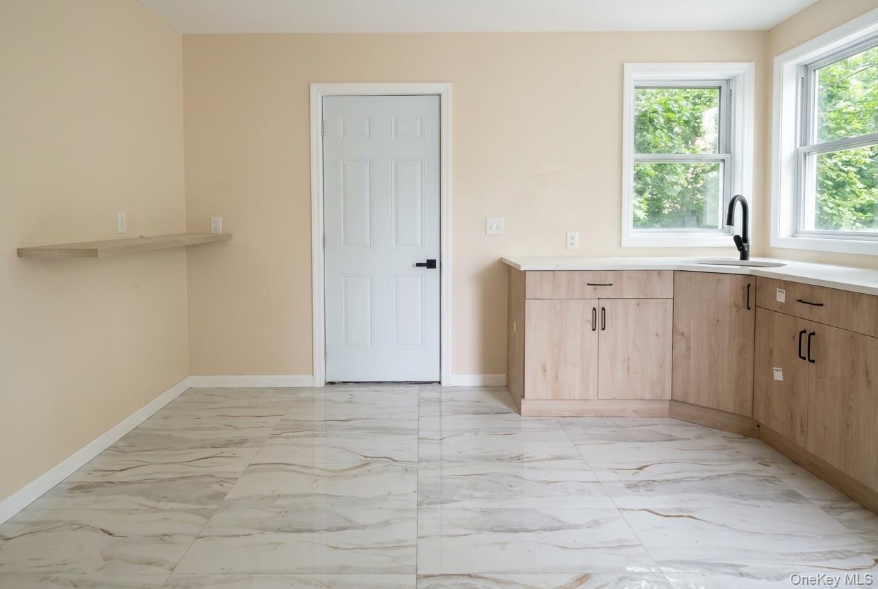 31 Buckley Street – For Rent photo 5