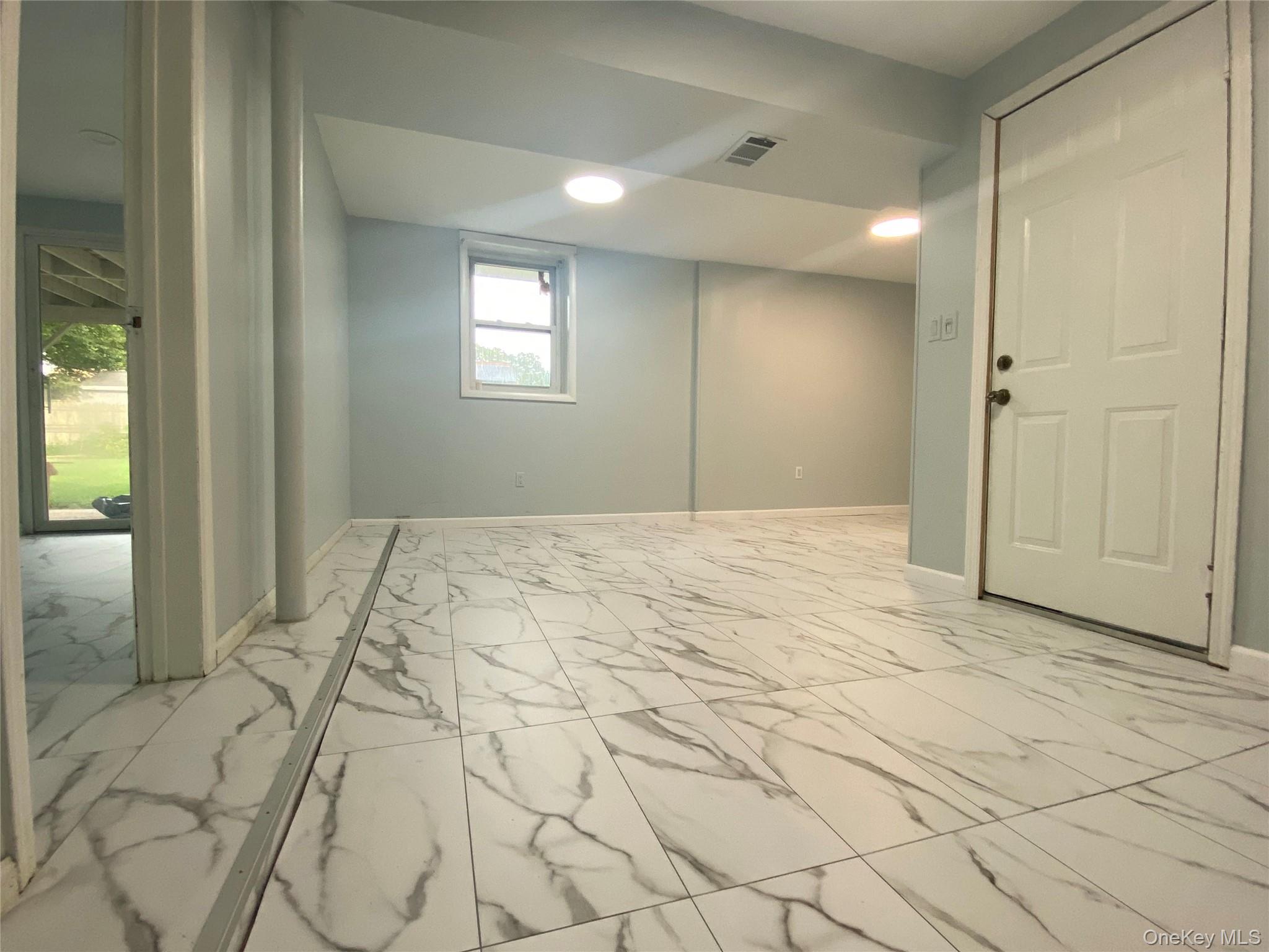 43 Newtown Avenue – For Rent photo 17