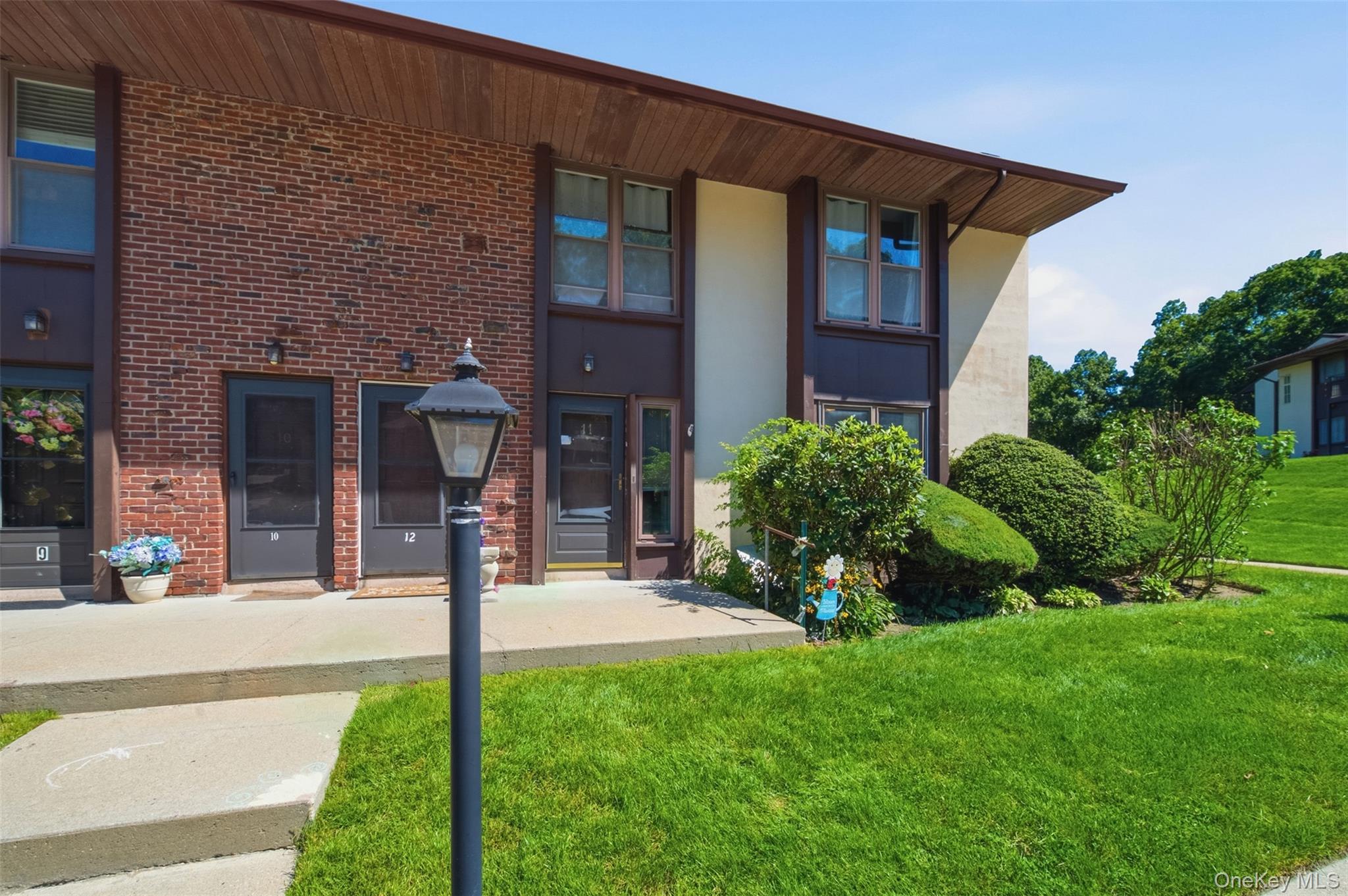 11 Juniper Court, Unit 11 photo 4