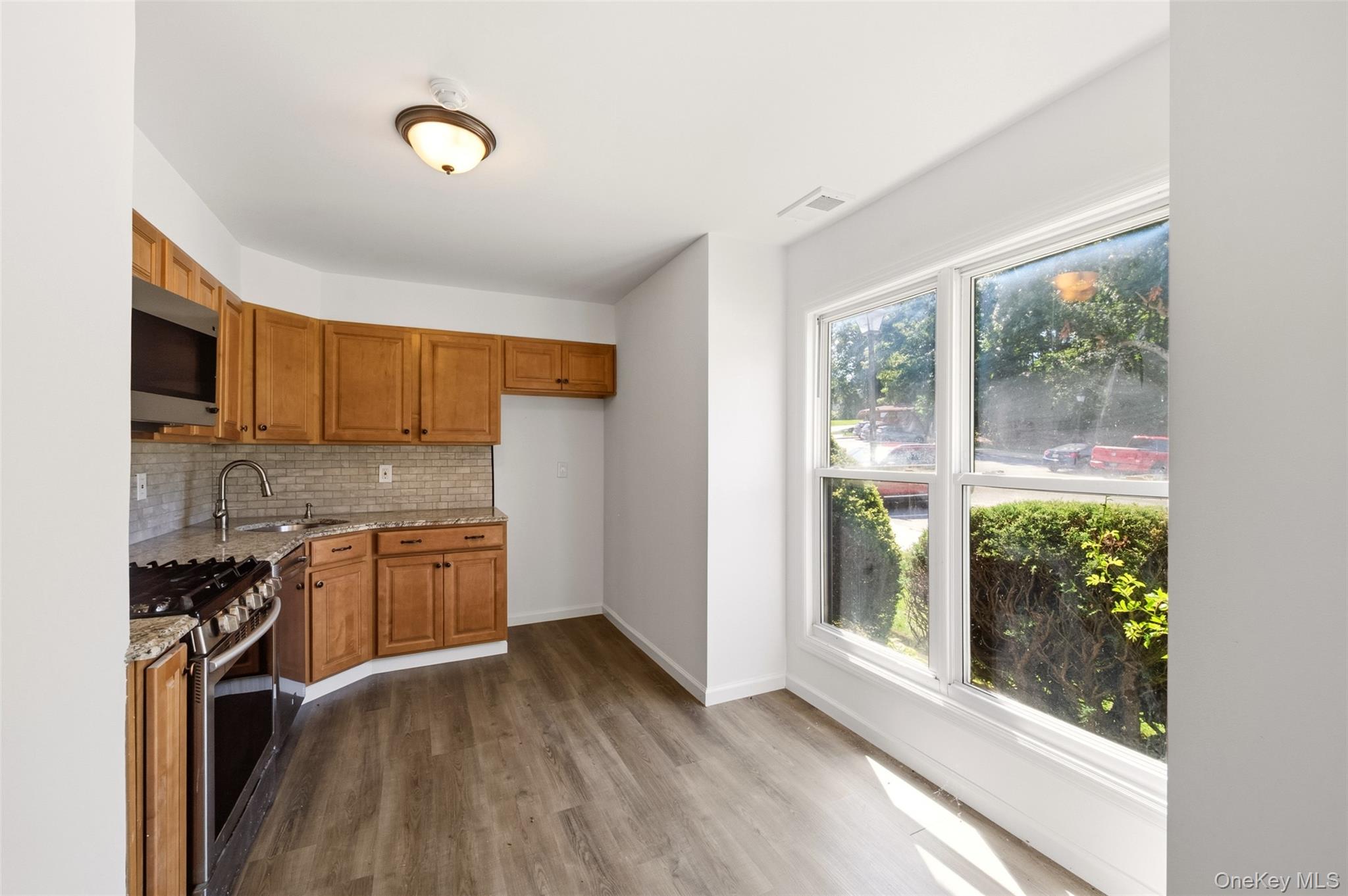 11 Juniper Court, Unit 11 photo 9