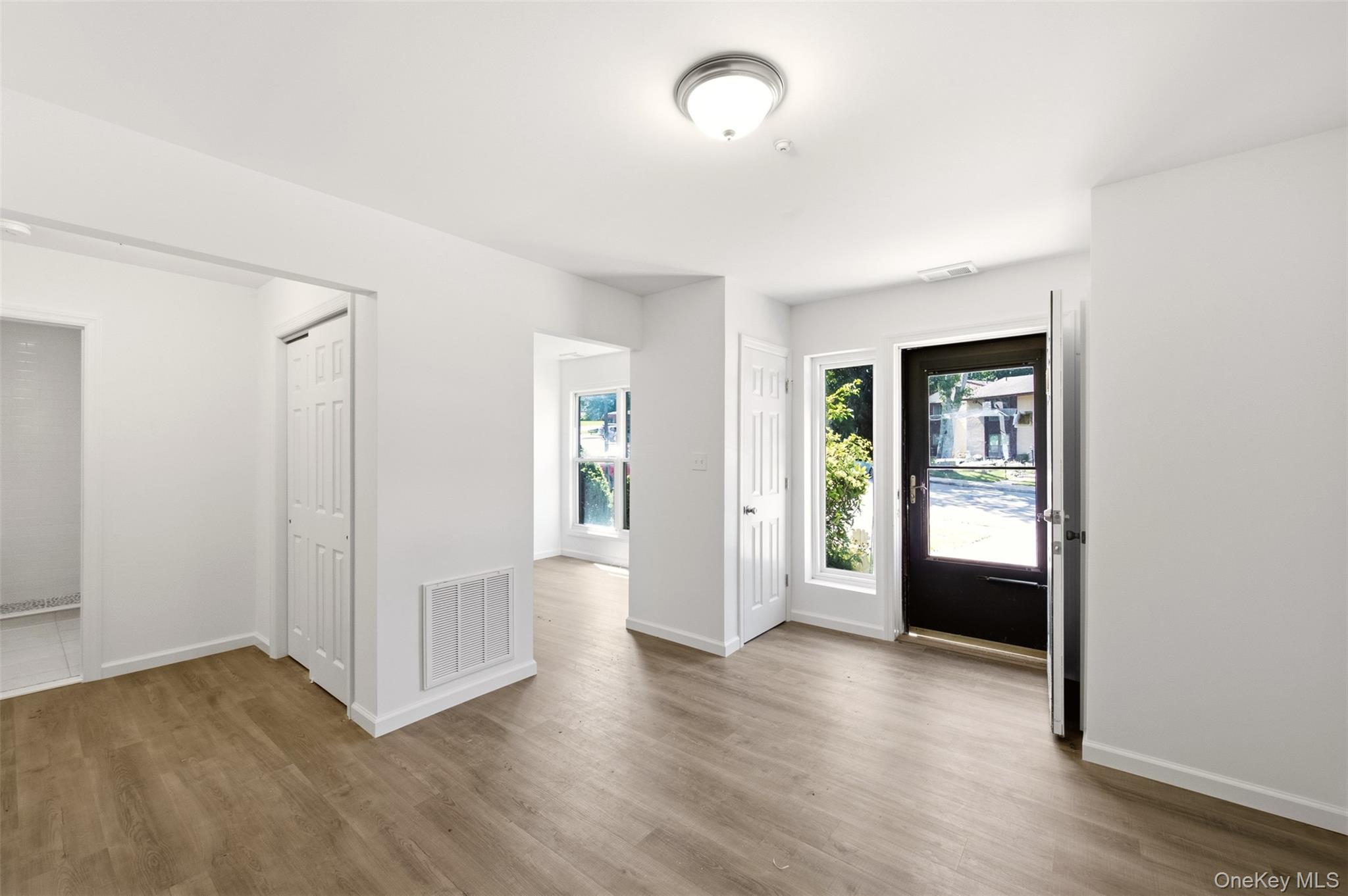 11 Juniper Court, Unit 11 photo 5