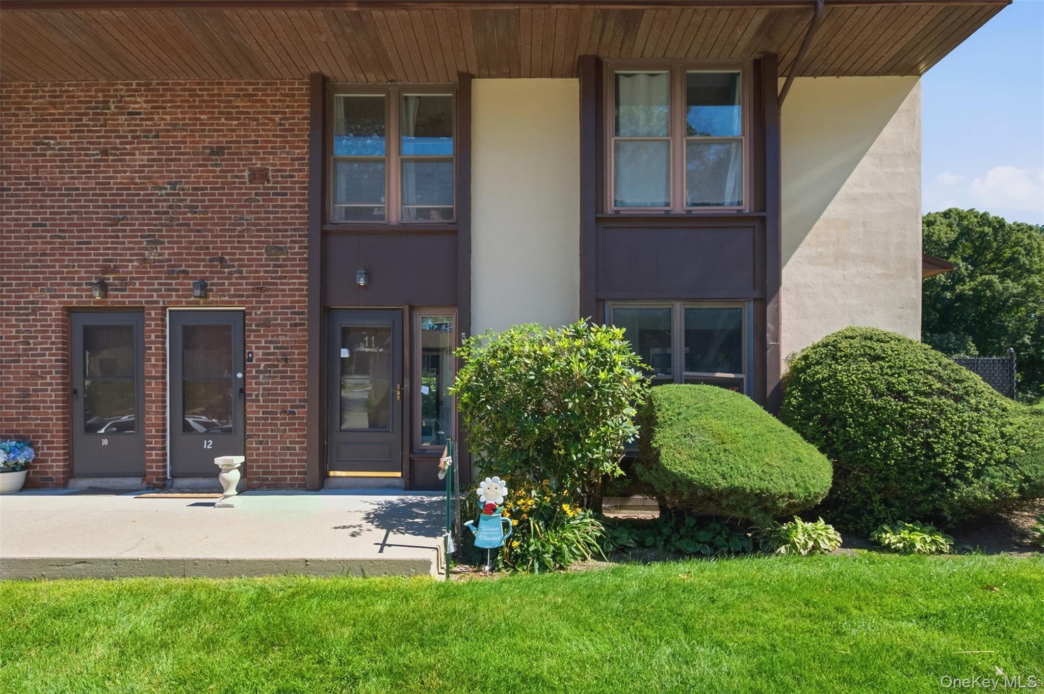 11 Juniper Court, Unit 11 photo 2