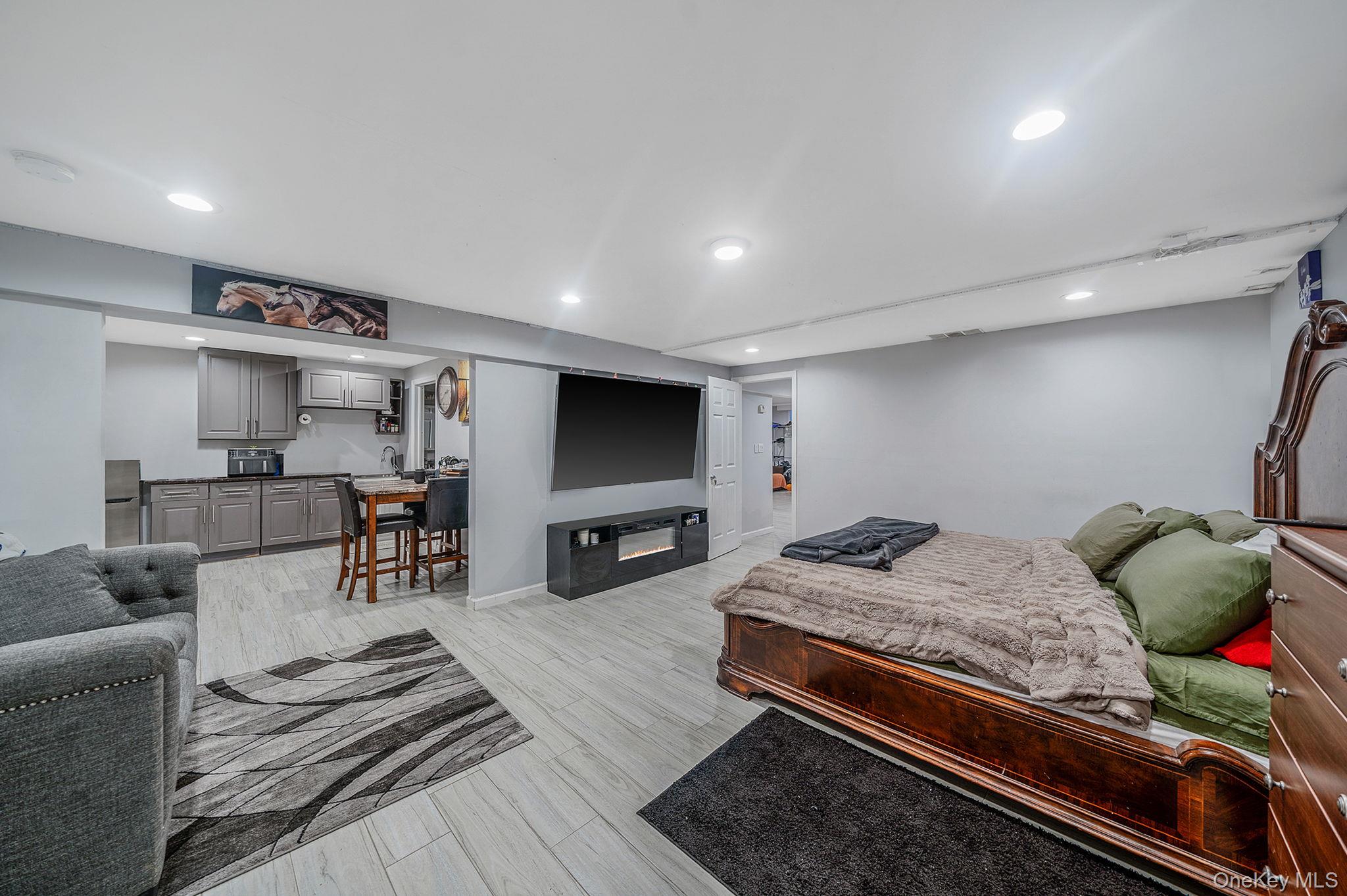 6 Denmark Court – For Sale photo 24