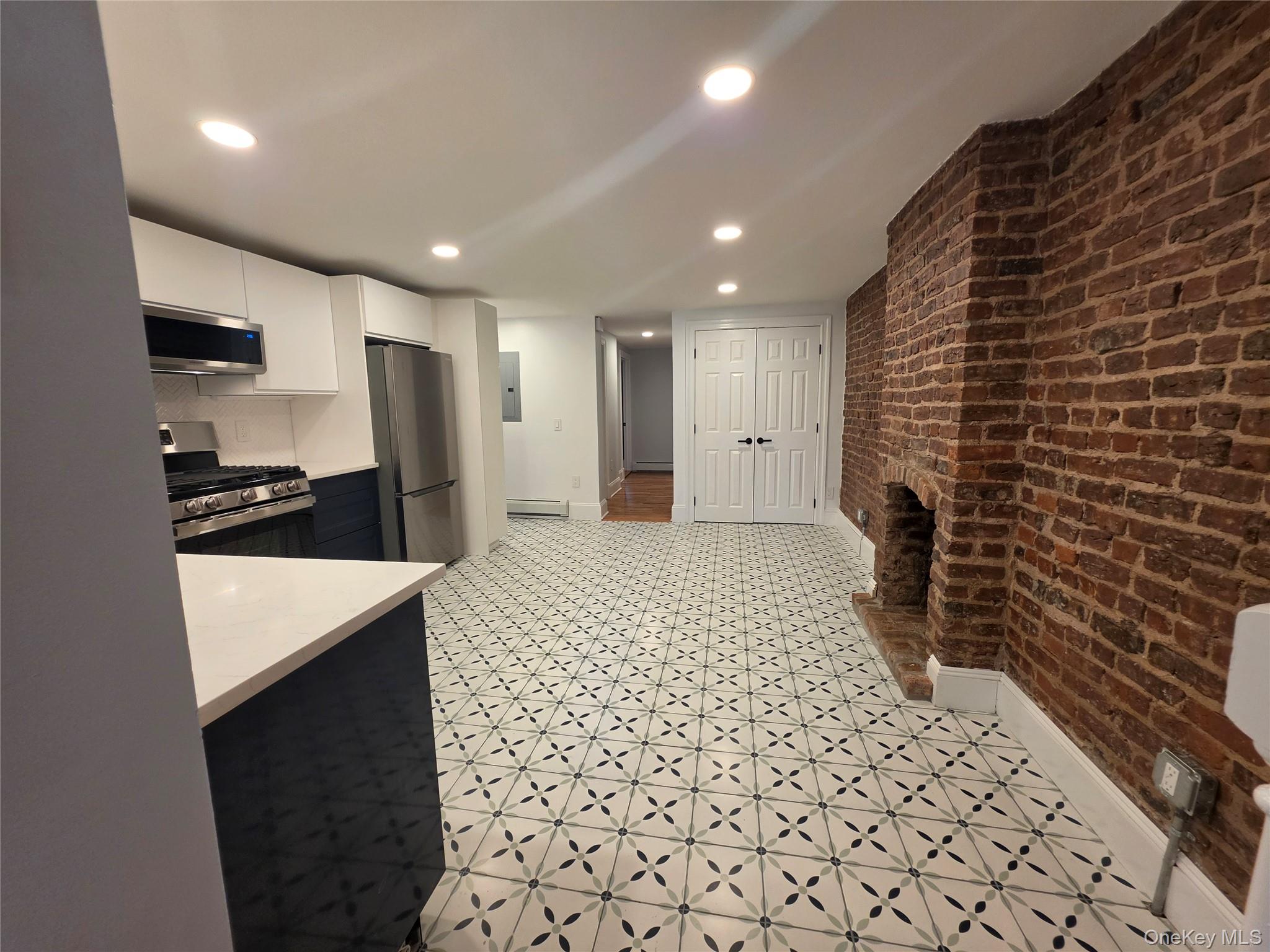27 Bridge Street, Unit 1 photo 8