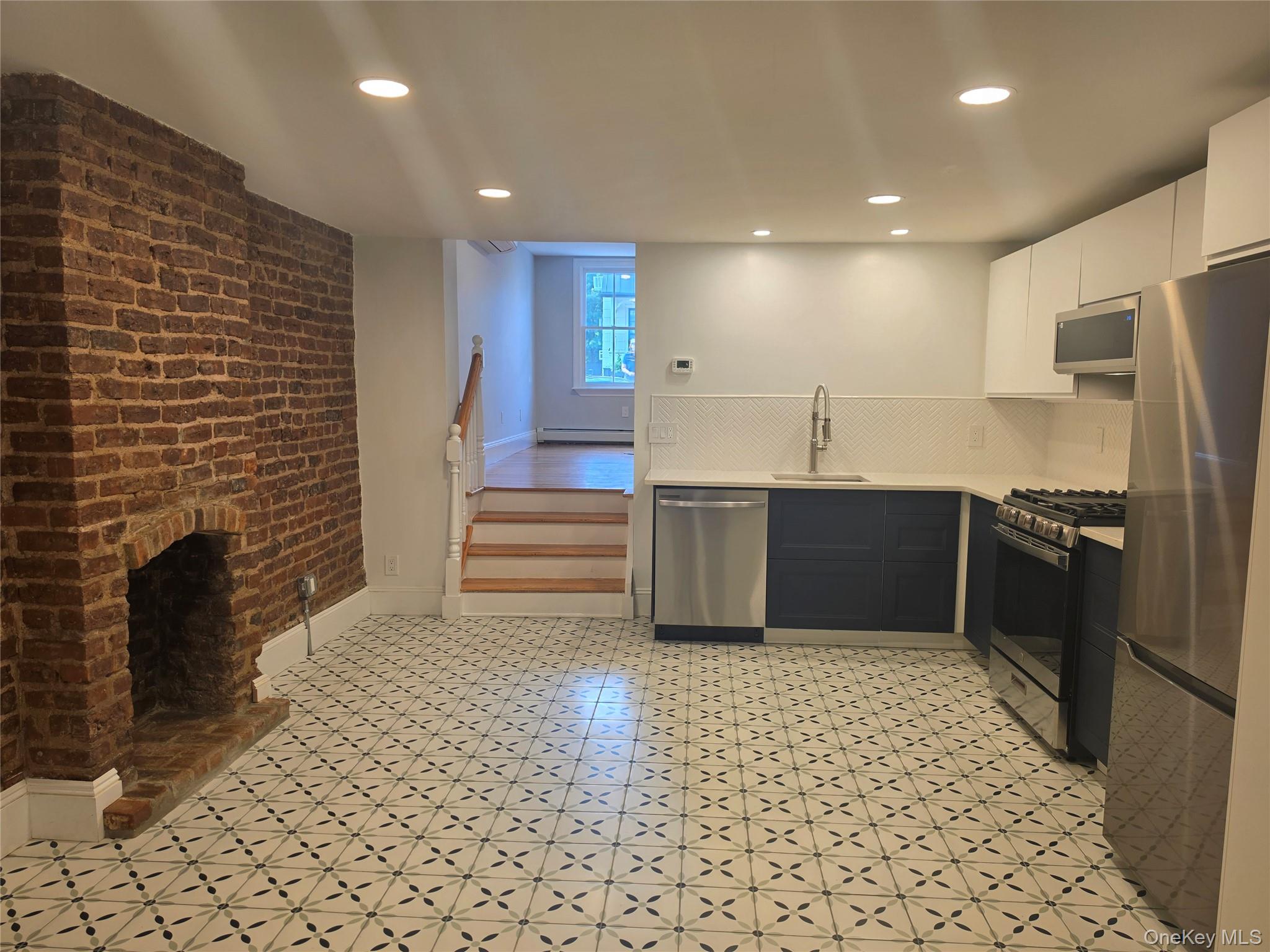27 Bridge Street, Unit 1 photo 12