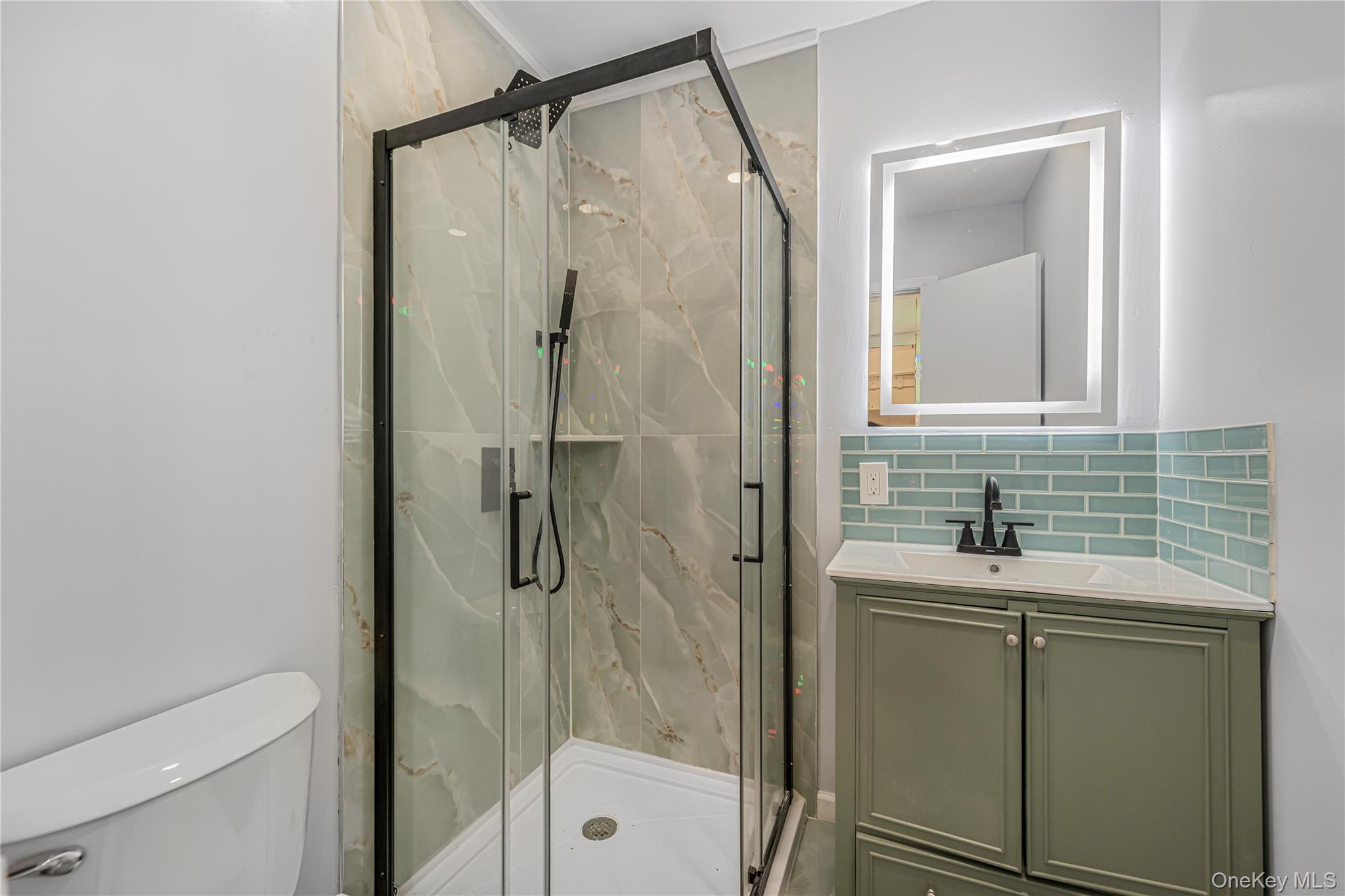 11 Jackson Avenue, Unit 27 photo 16