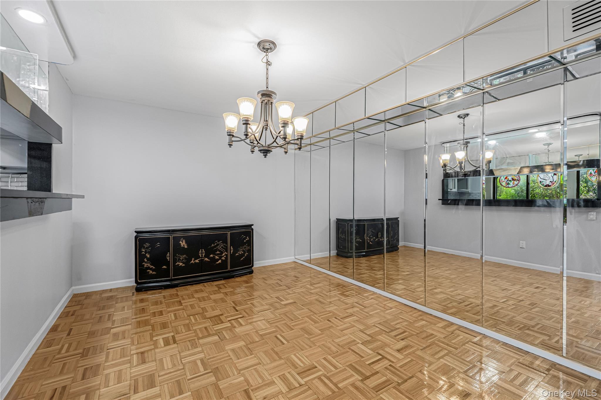 11 Jackson Avenue, Unit 27 photo 22