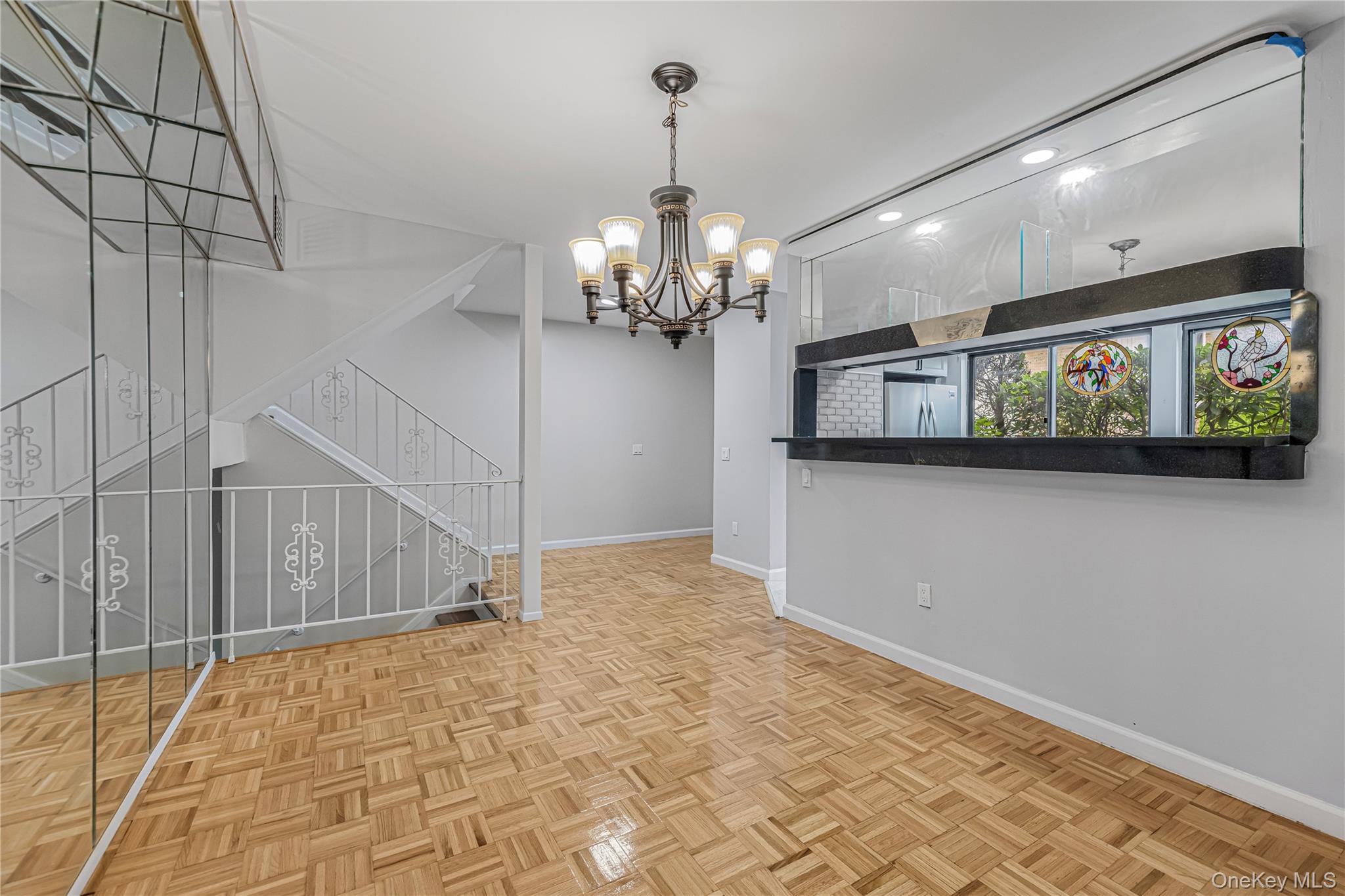 11 Jackson Avenue, Unit 27 photo 9