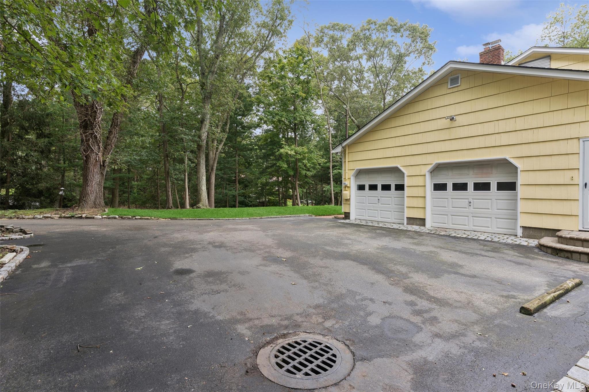 614 Twin Hills Court – For Sale photo 31
