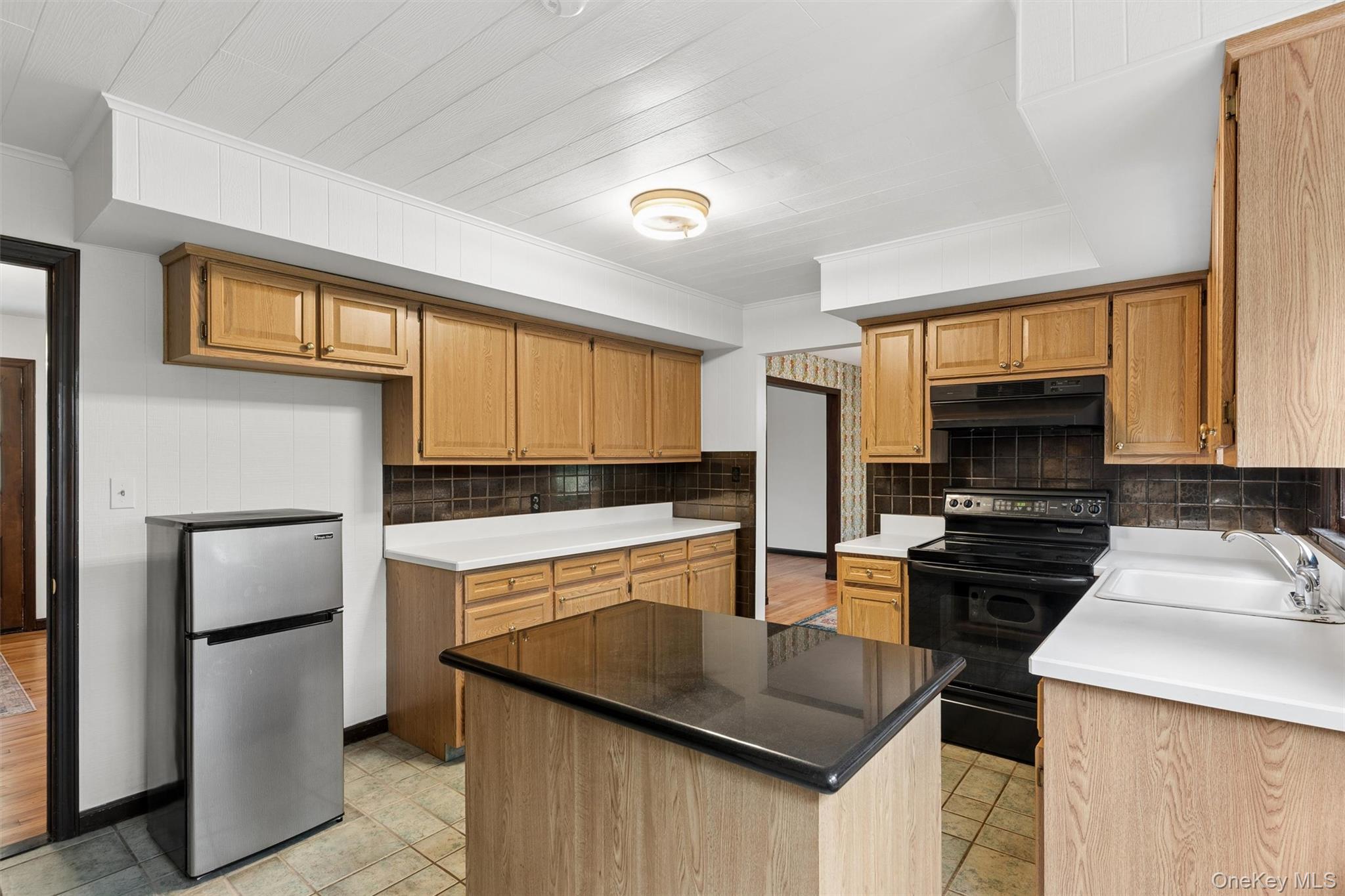 614 Twin Hills Court – For Sale photo 13