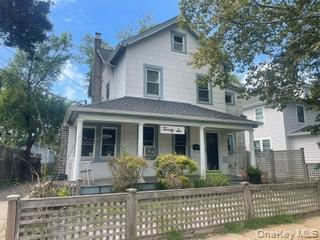 26 2nd Avenue, Unit 1 (first f