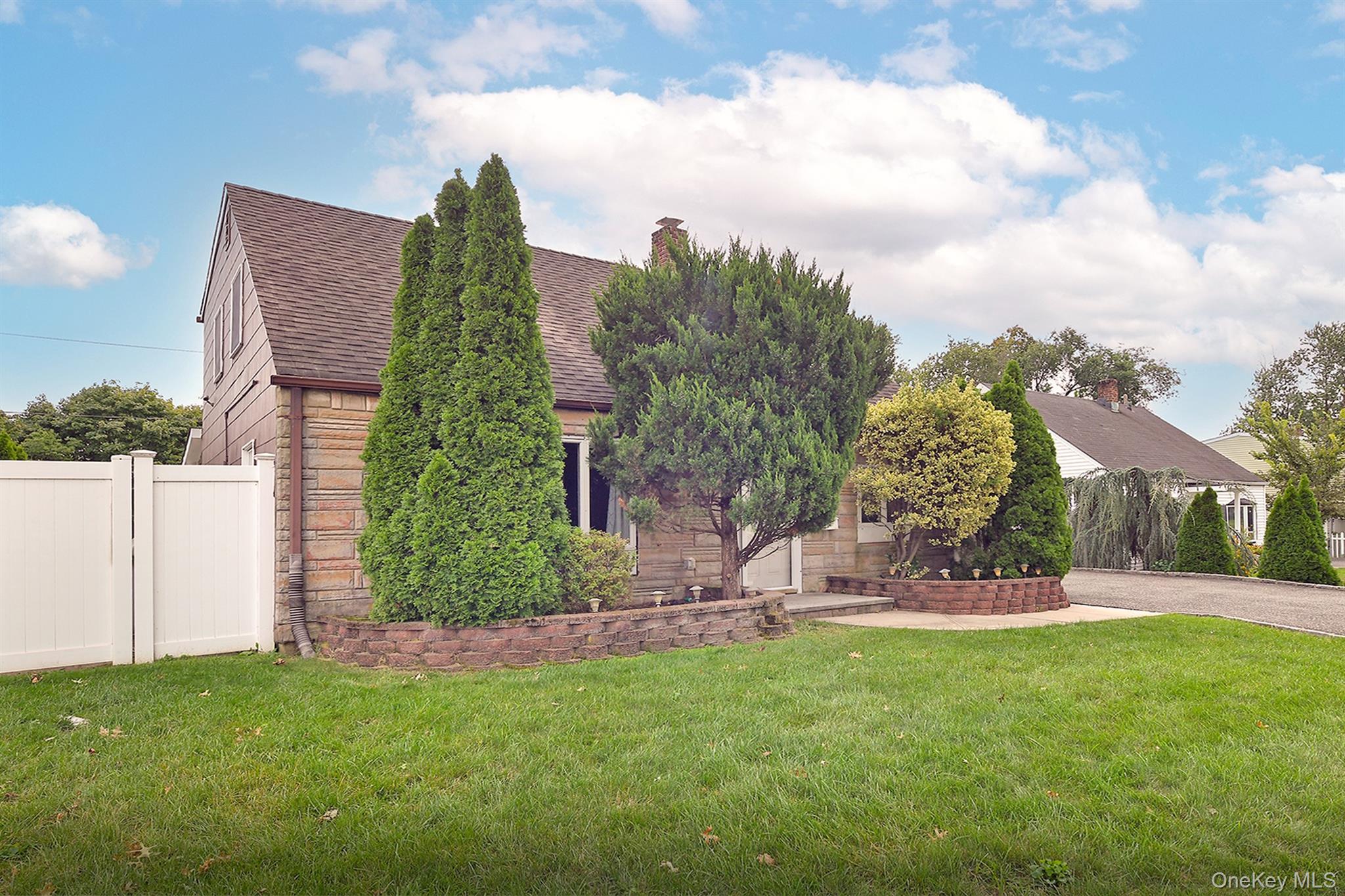 69 Slate Lane – For Sale photo 2
