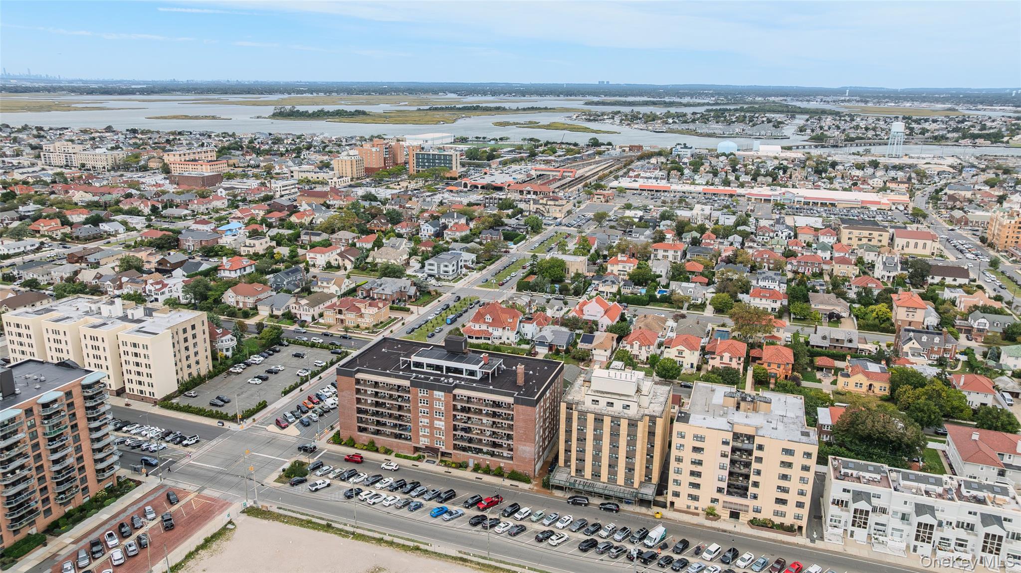 1 E Broadway Ave, Unit 3D photo 41