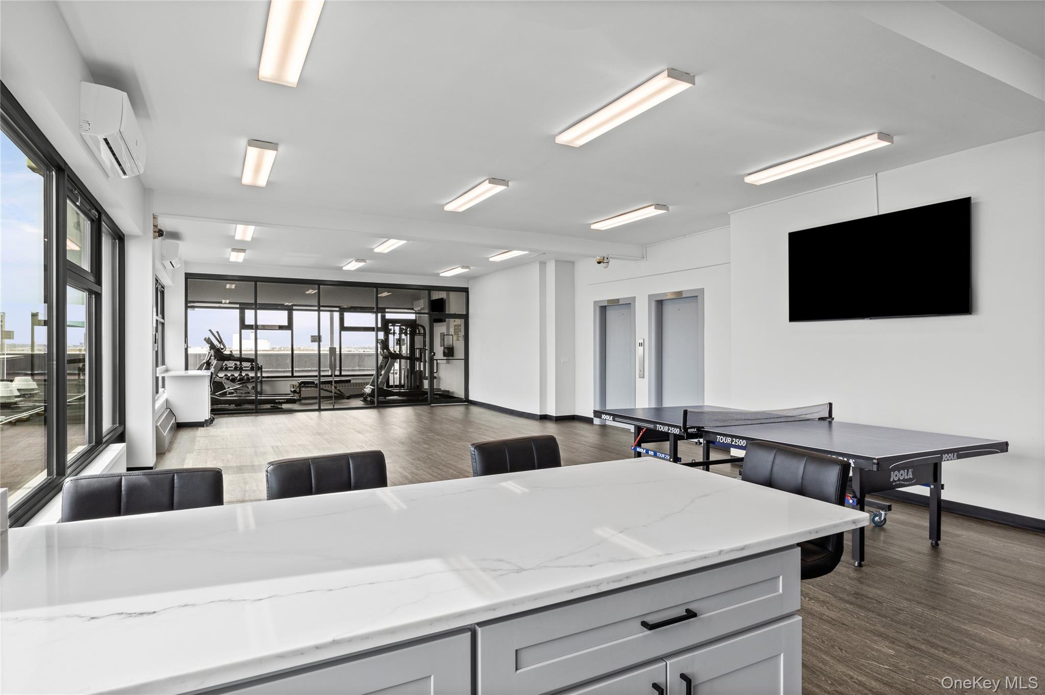 1 E Broadway Ave, Unit 3D photo 34