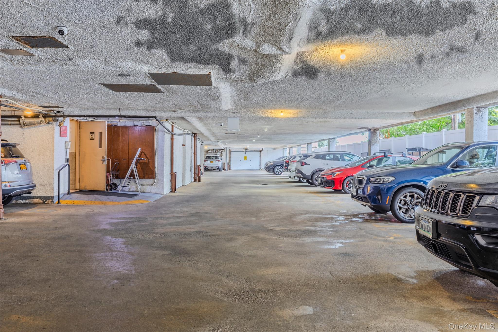 1 E Broadway Ave, Unit 3D photo 36