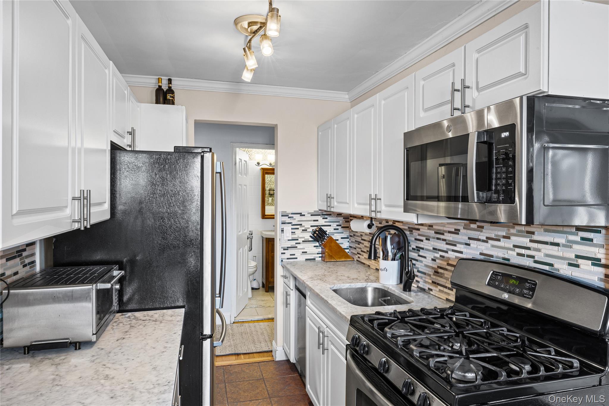1 E Broadway Ave, Unit 3D photo 11