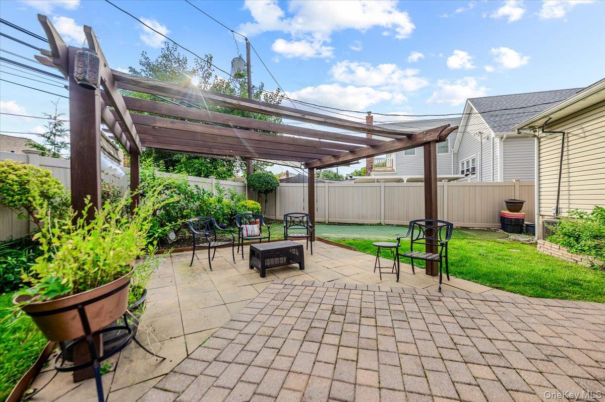91 Flower Road – For Sale photo 25