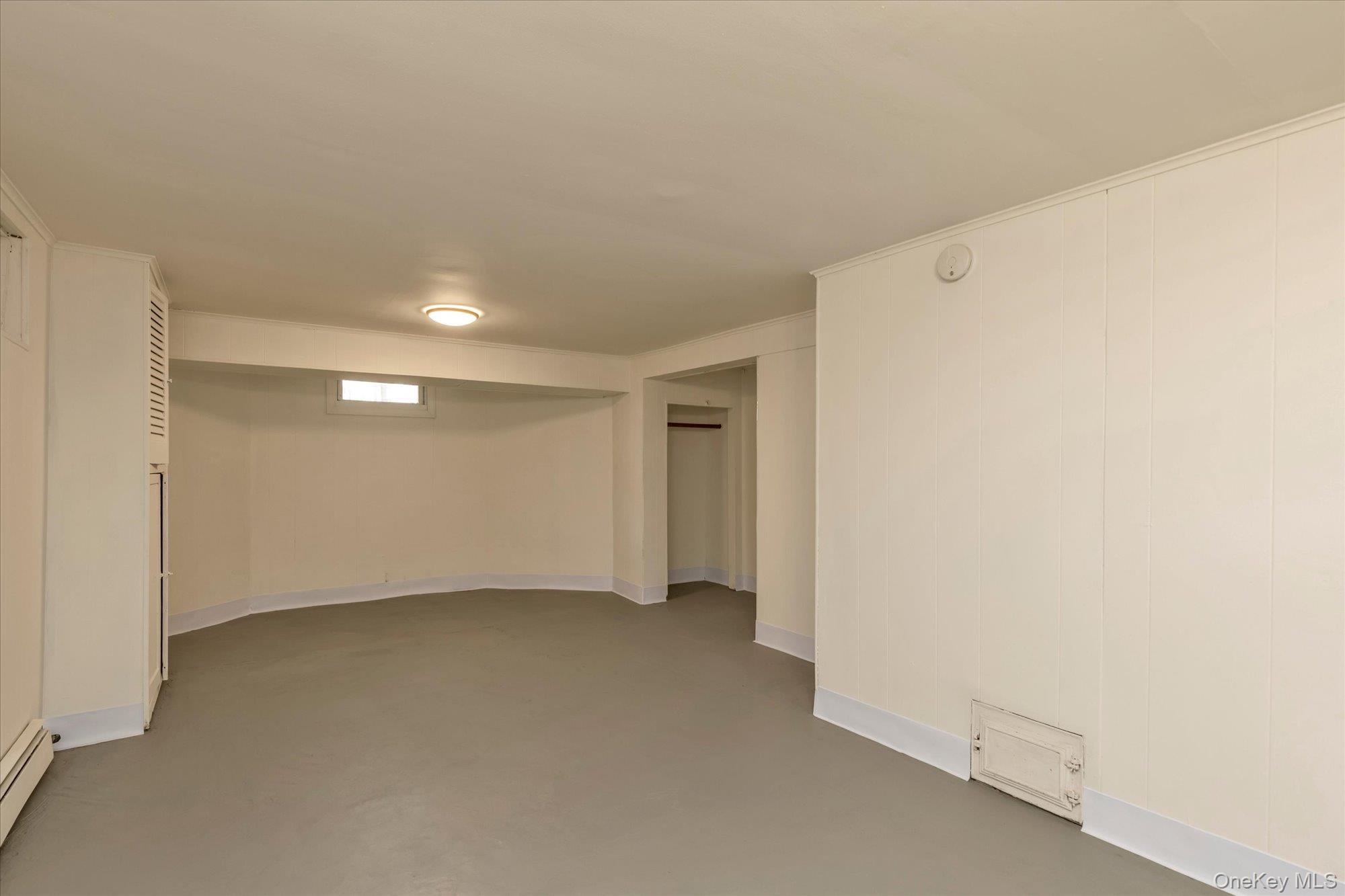 585 Seaman Avenue – For Sale photo 21