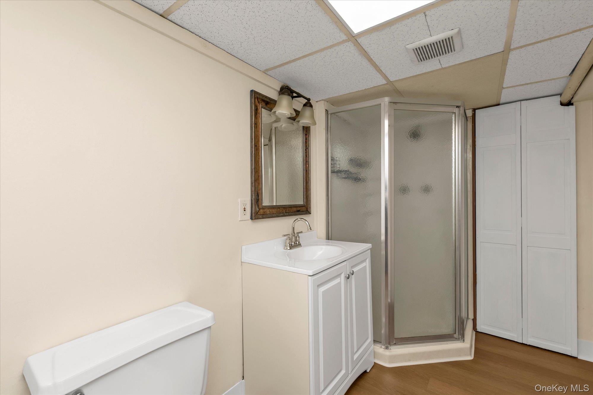 585 Seaman Avenue – For Sale photo 24