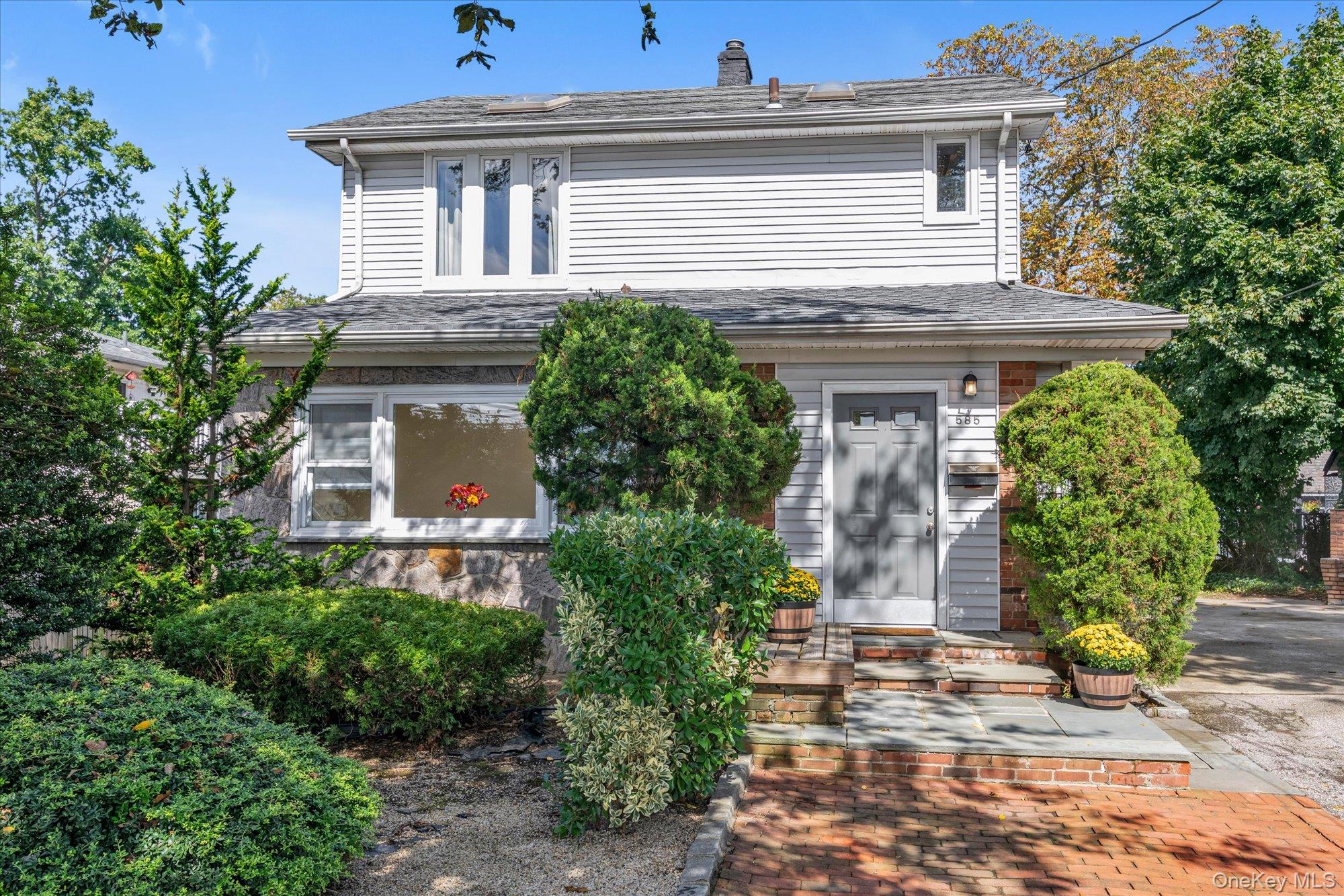 585 Seaman Avenue – For Sale
