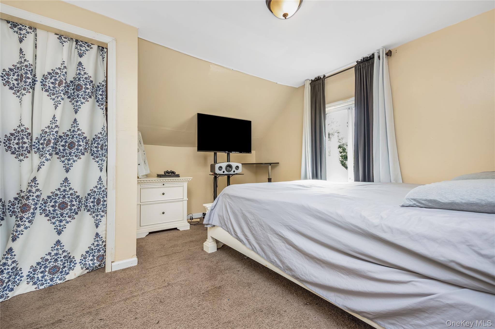 10 Brightside Avenue – For Sale photo 14