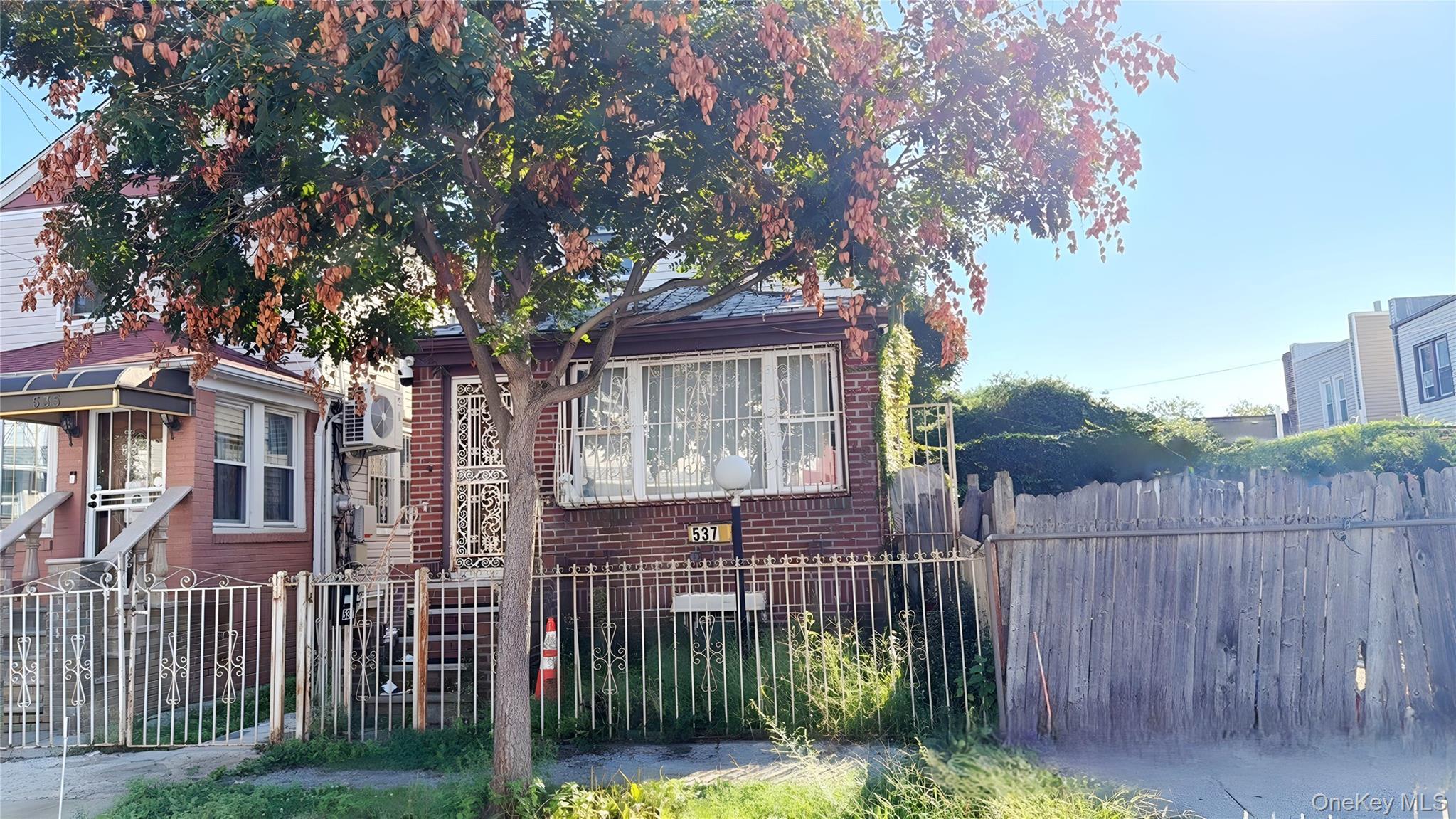 537 E 39th Street – For Sale photo 3