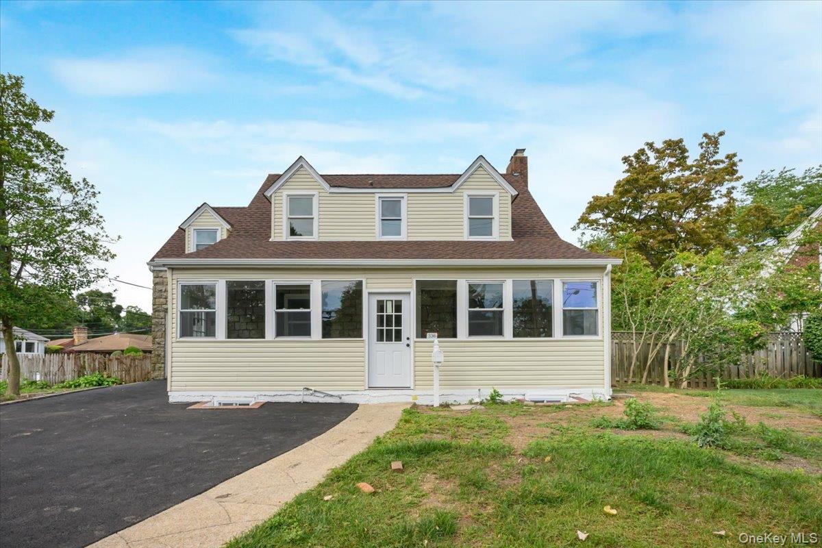 336 W Seaman Avenue – For Sale photo 2
