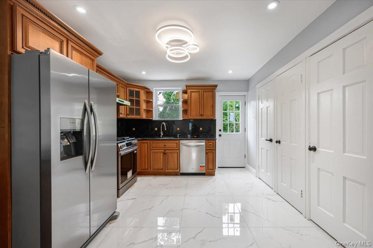 336 W Seaman Avenue – For Sale photo 6