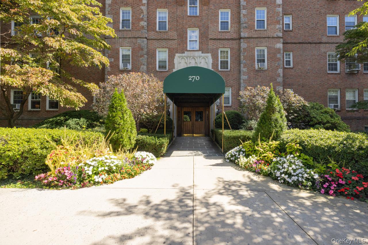270 Bronxville Road, Unit A51