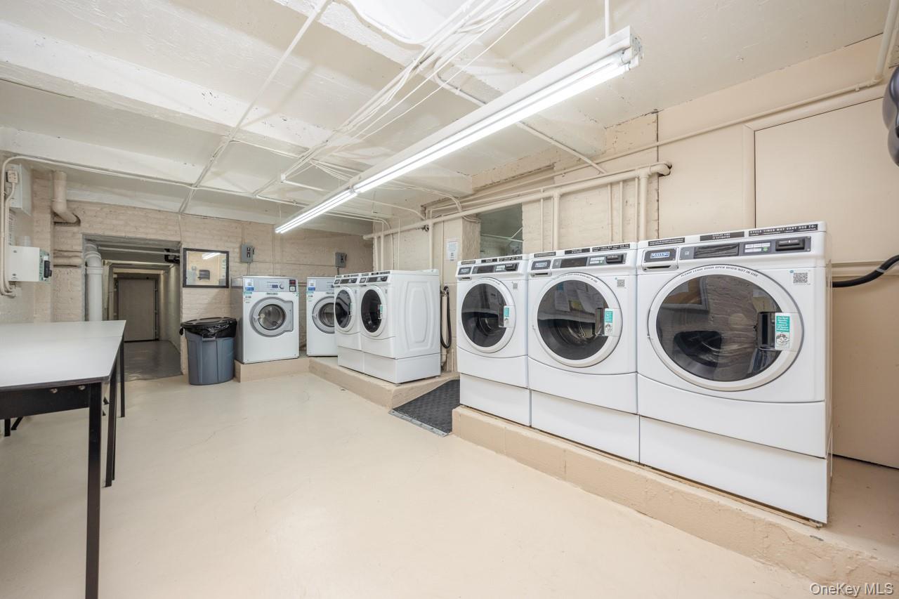 270 Bronxville Road, Unit A51 photo 23