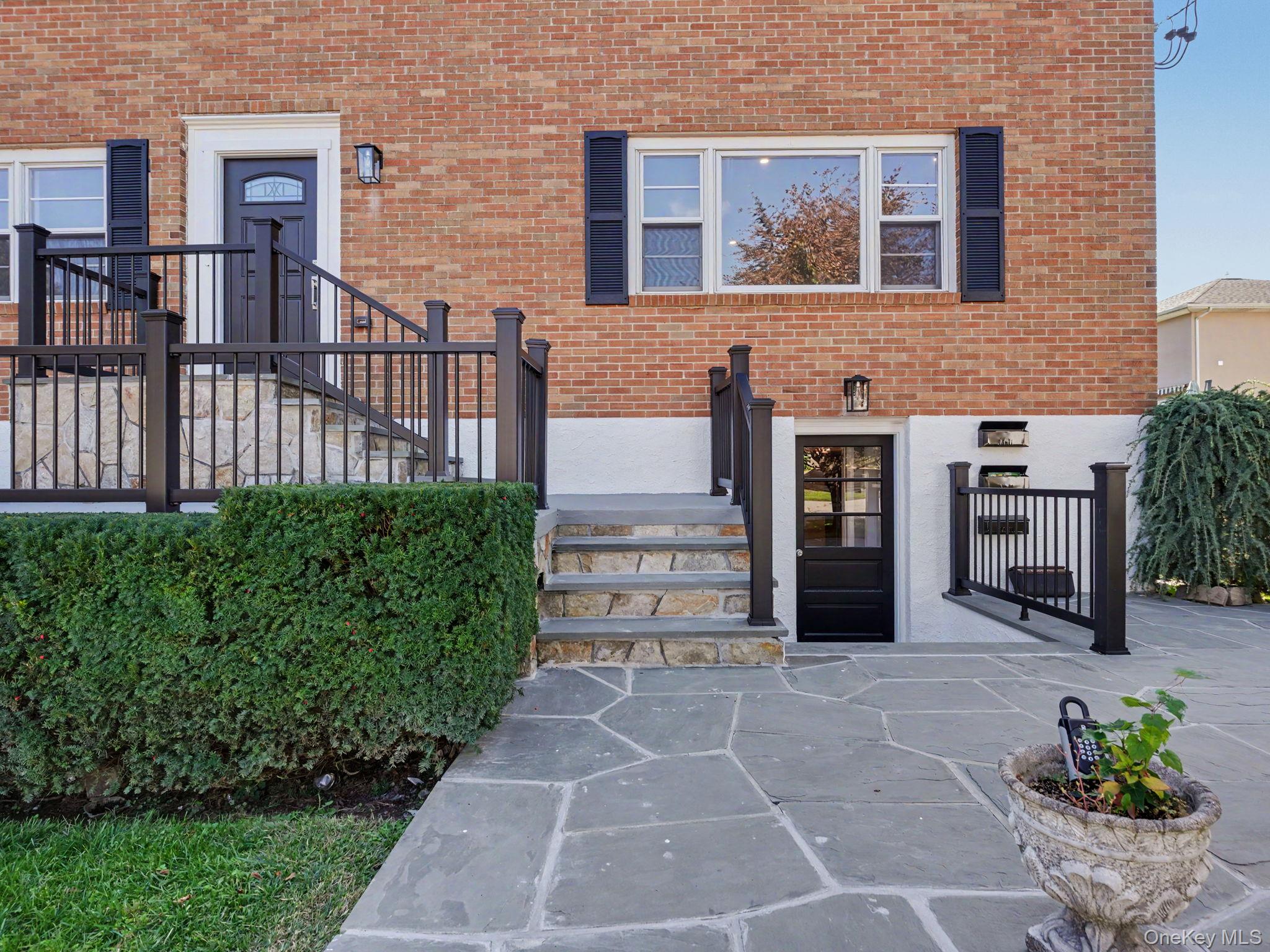 3 Livingston Street – For Sale photo 2