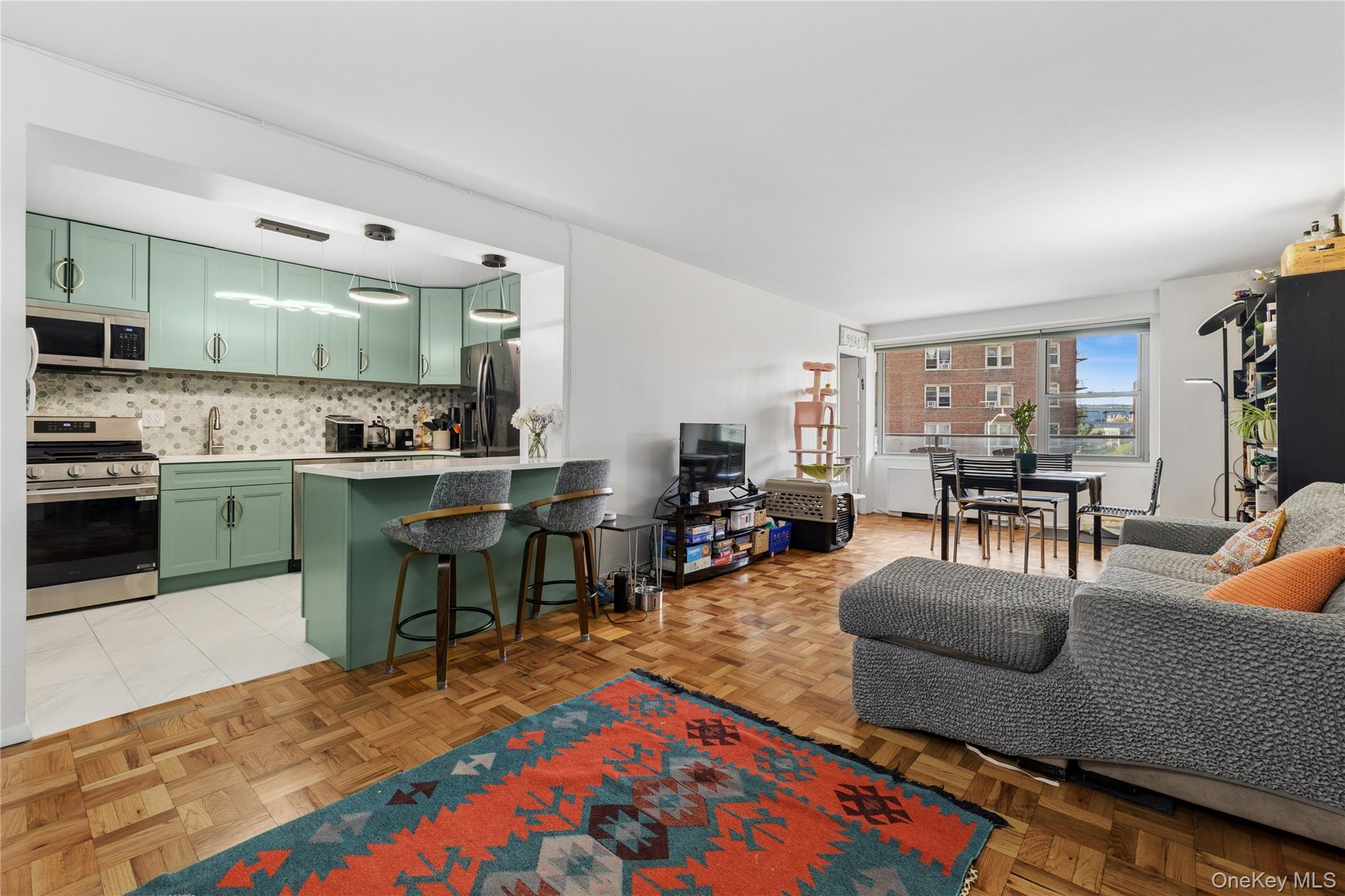 2500 Johnson Avenue, Unit 4K