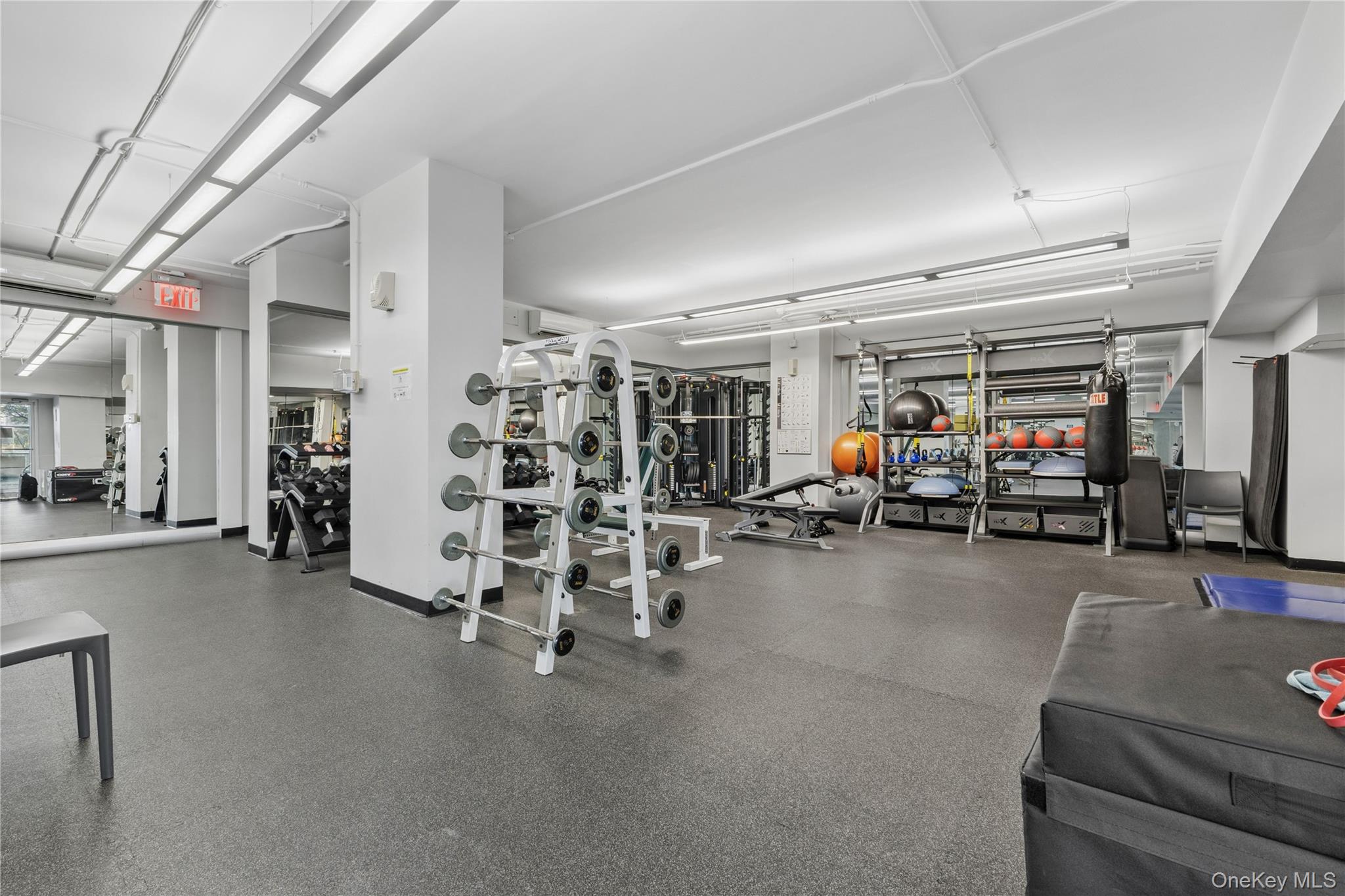 2500 Johnson Avenue, Unit 4K photo 14