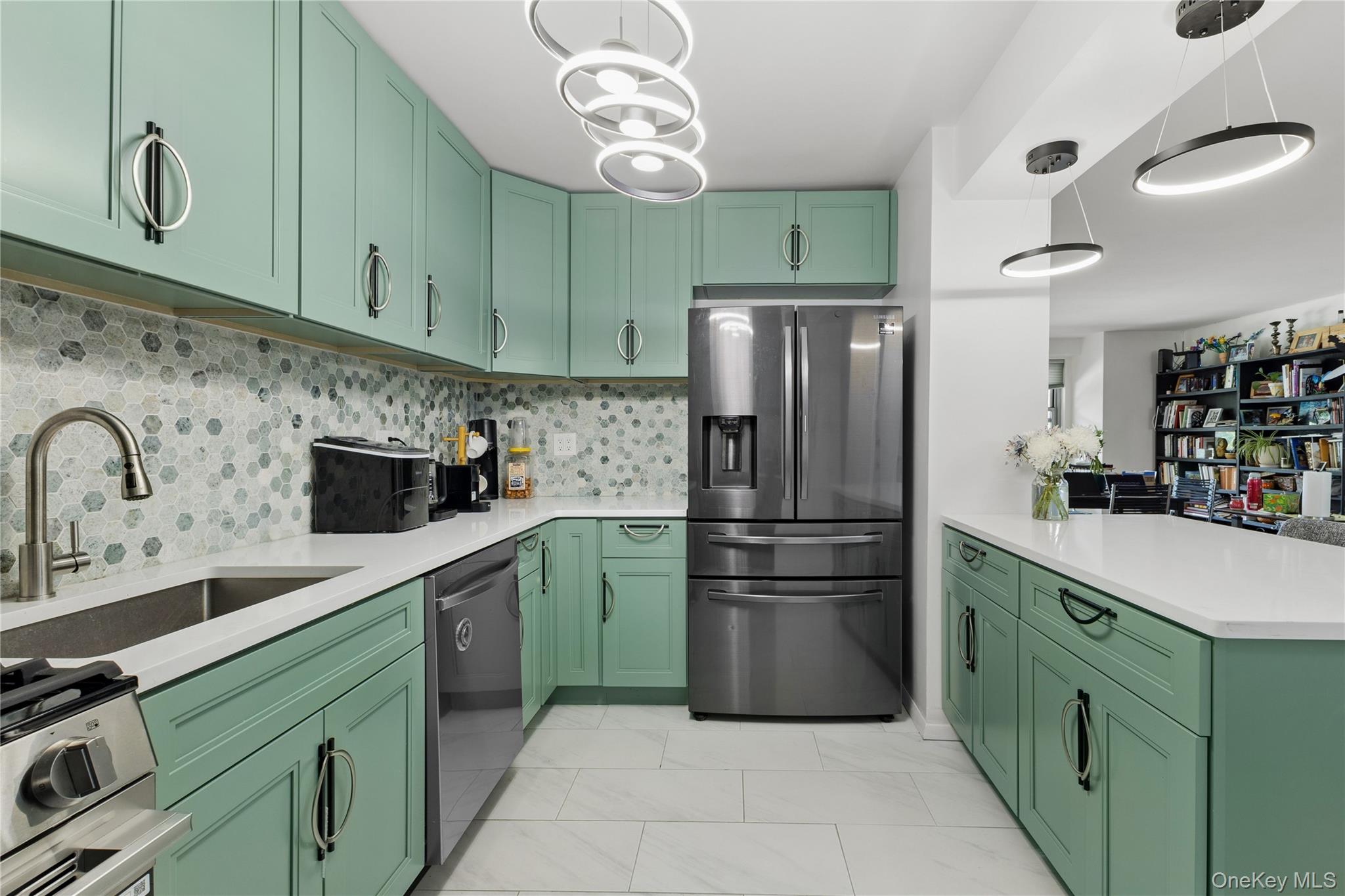 2500 Johnson Avenue, Unit 4K photo 5