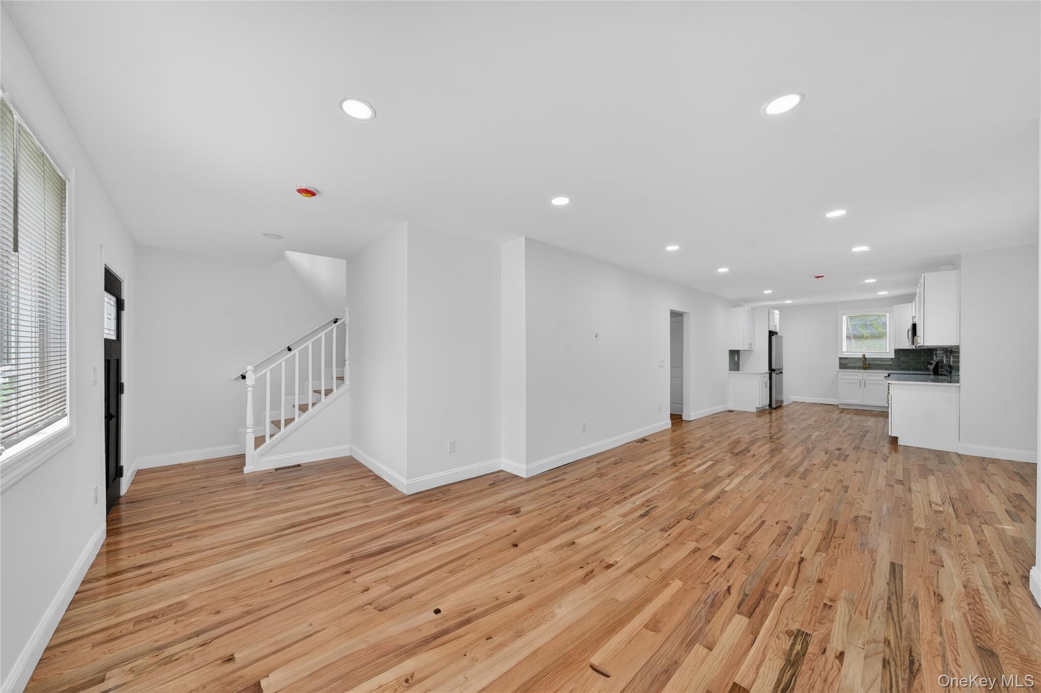 15 Grand Place – For Sale photo 3