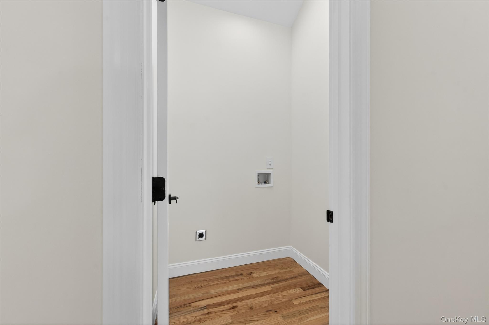 15 Grand Place – For Sale photo 20