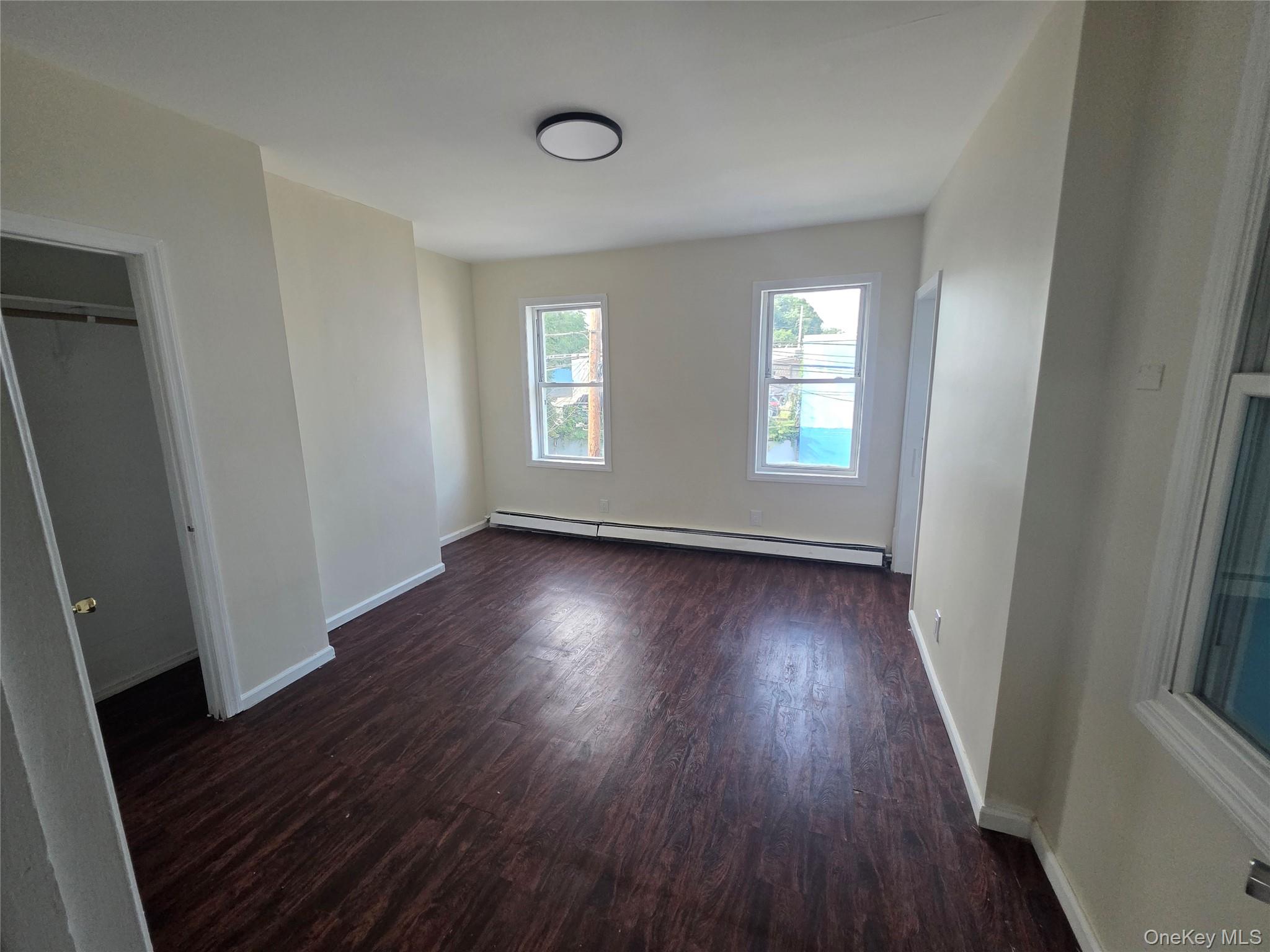 127 W Parmenter Street – For Sale photo 2