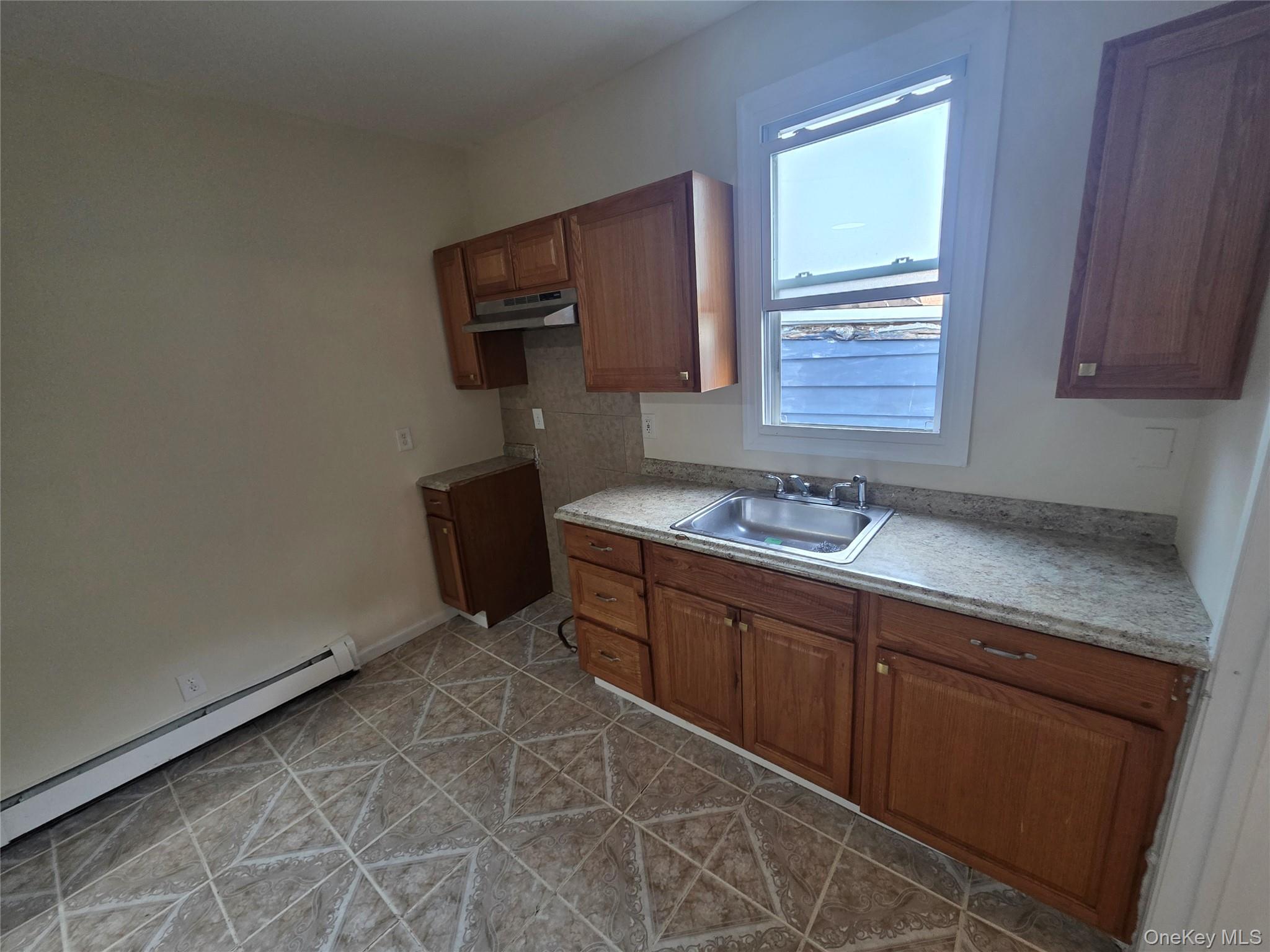 127 W Parmenter Street – For Sale photo 4